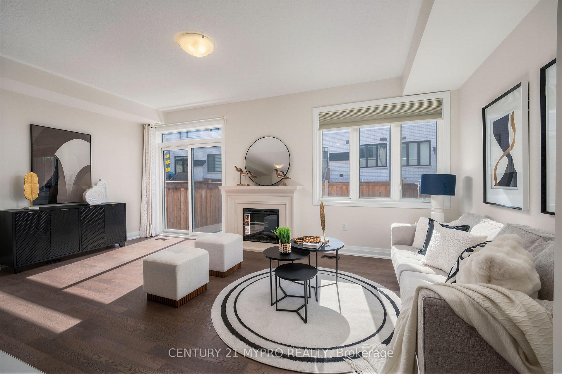 Photo 12 of 105 McCague Avenue, Richmond Hill, Rural Richmond Hill — HOMEH