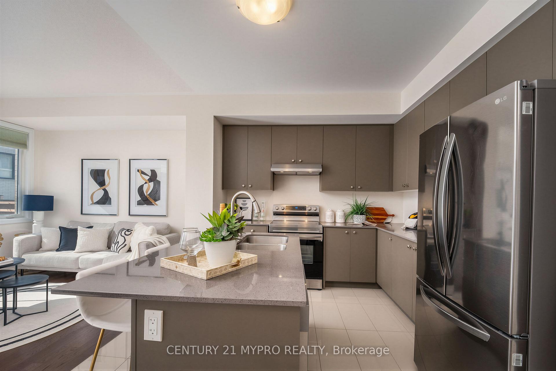 Photo 13 of 105 McCague Avenue, Richmond Hill, Rural Richmond Hill — HOMEH