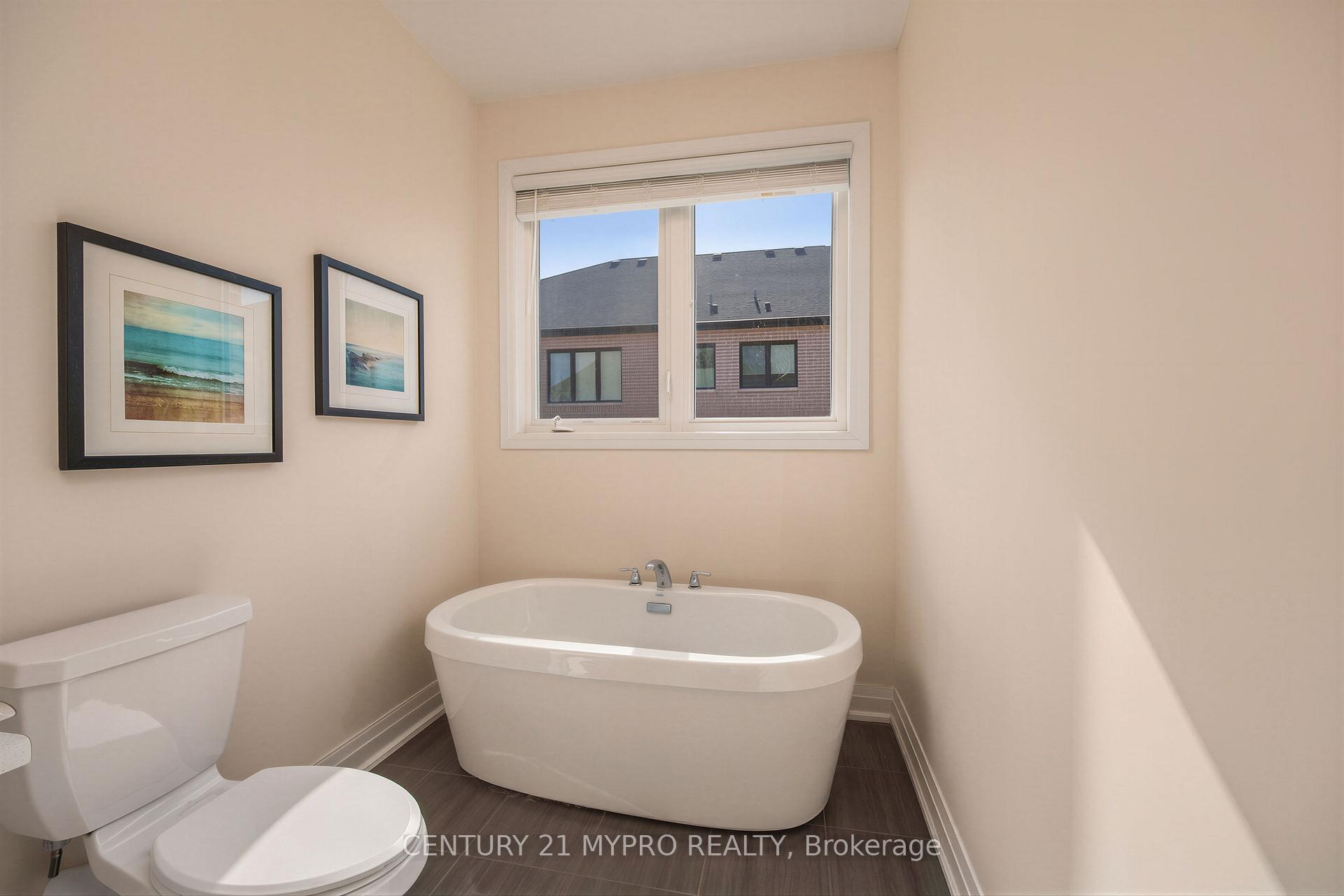 Photo 20 of 105 McCague Avenue, Richmond Hill, Rural Richmond Hill — HOMEH