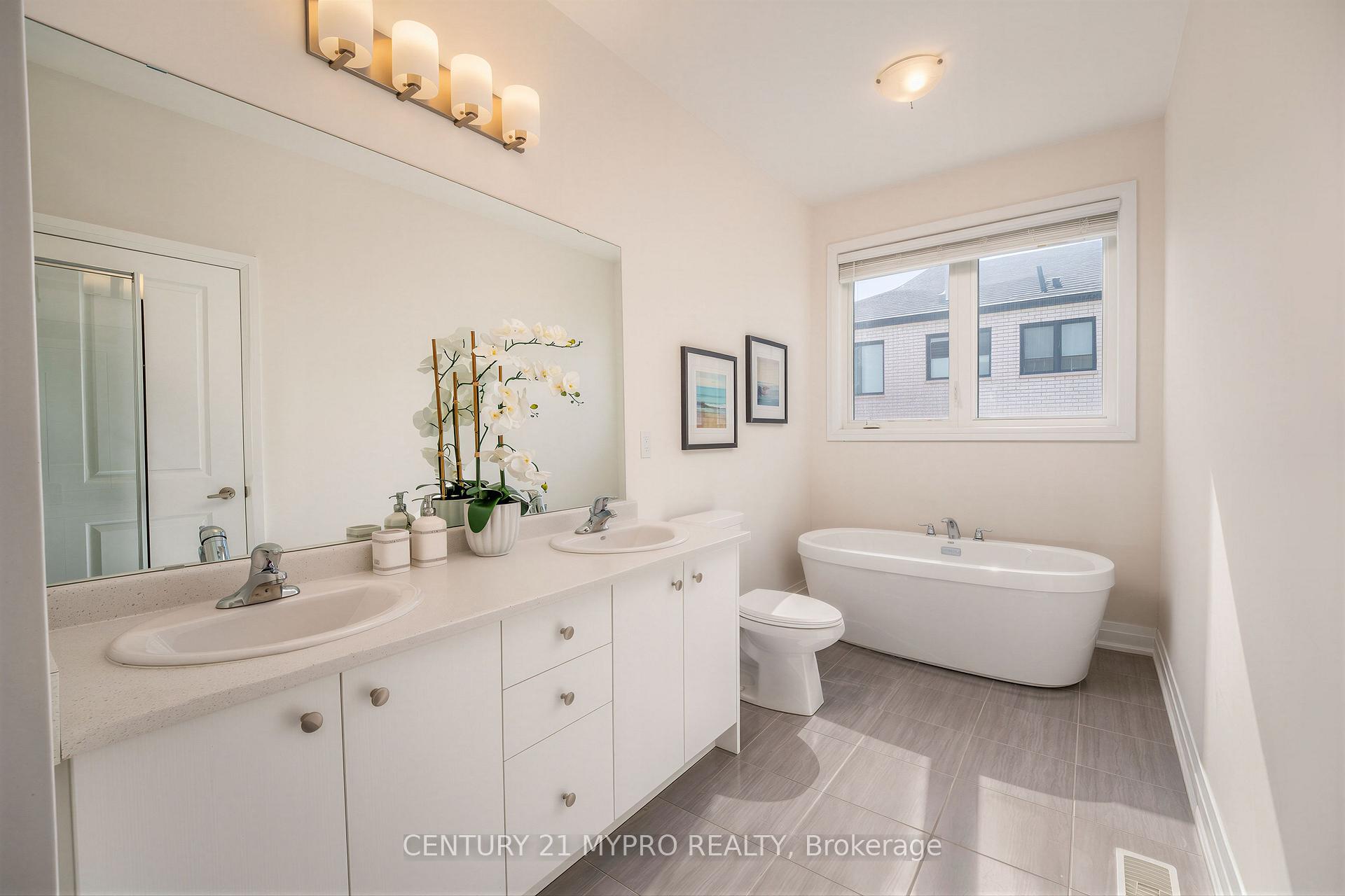 Photo 22 of 105 McCague Avenue, Richmond Hill, Rural Richmond Hill — HOMEH