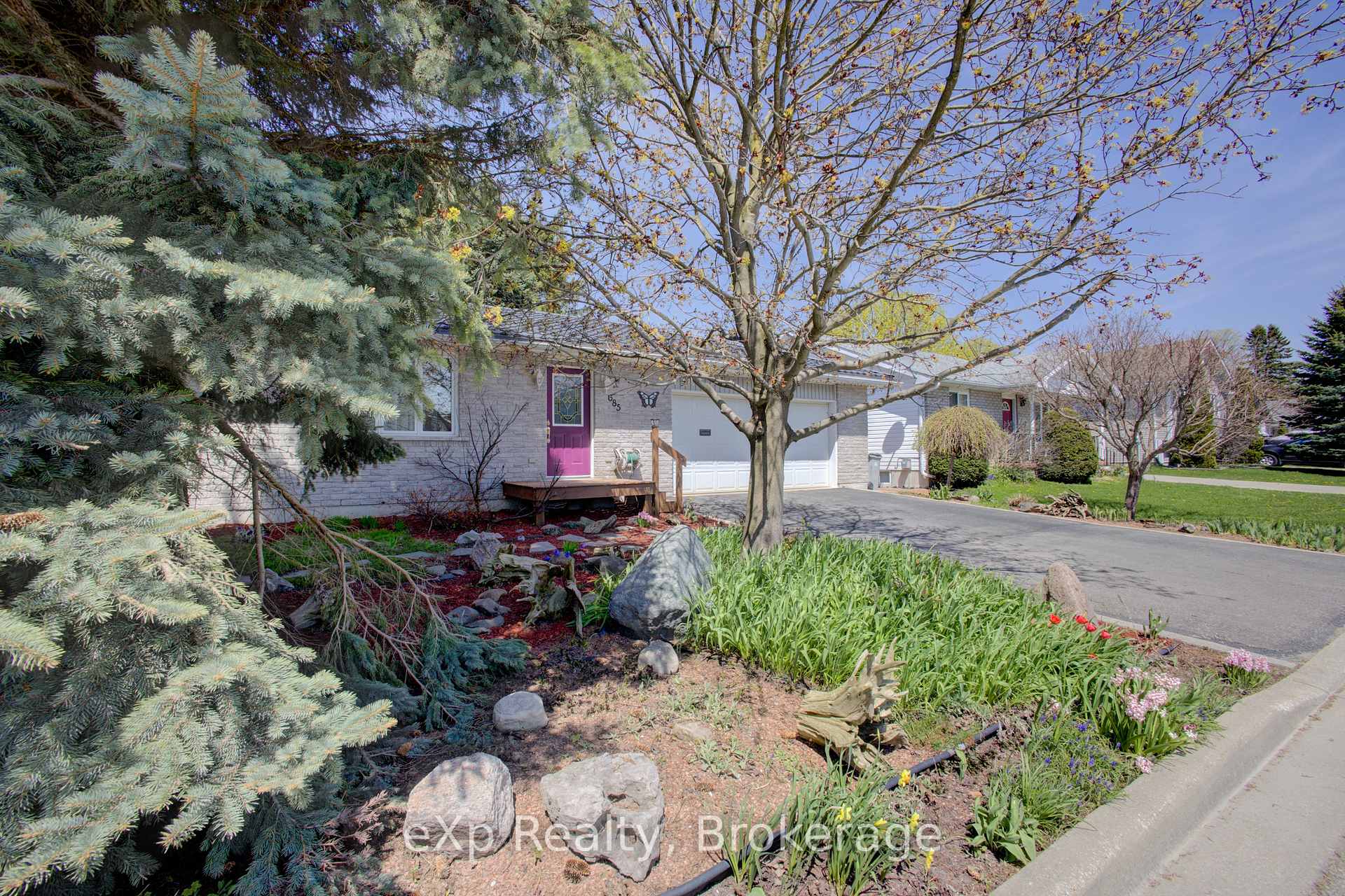 Photo of 685 Reserve Avenue S