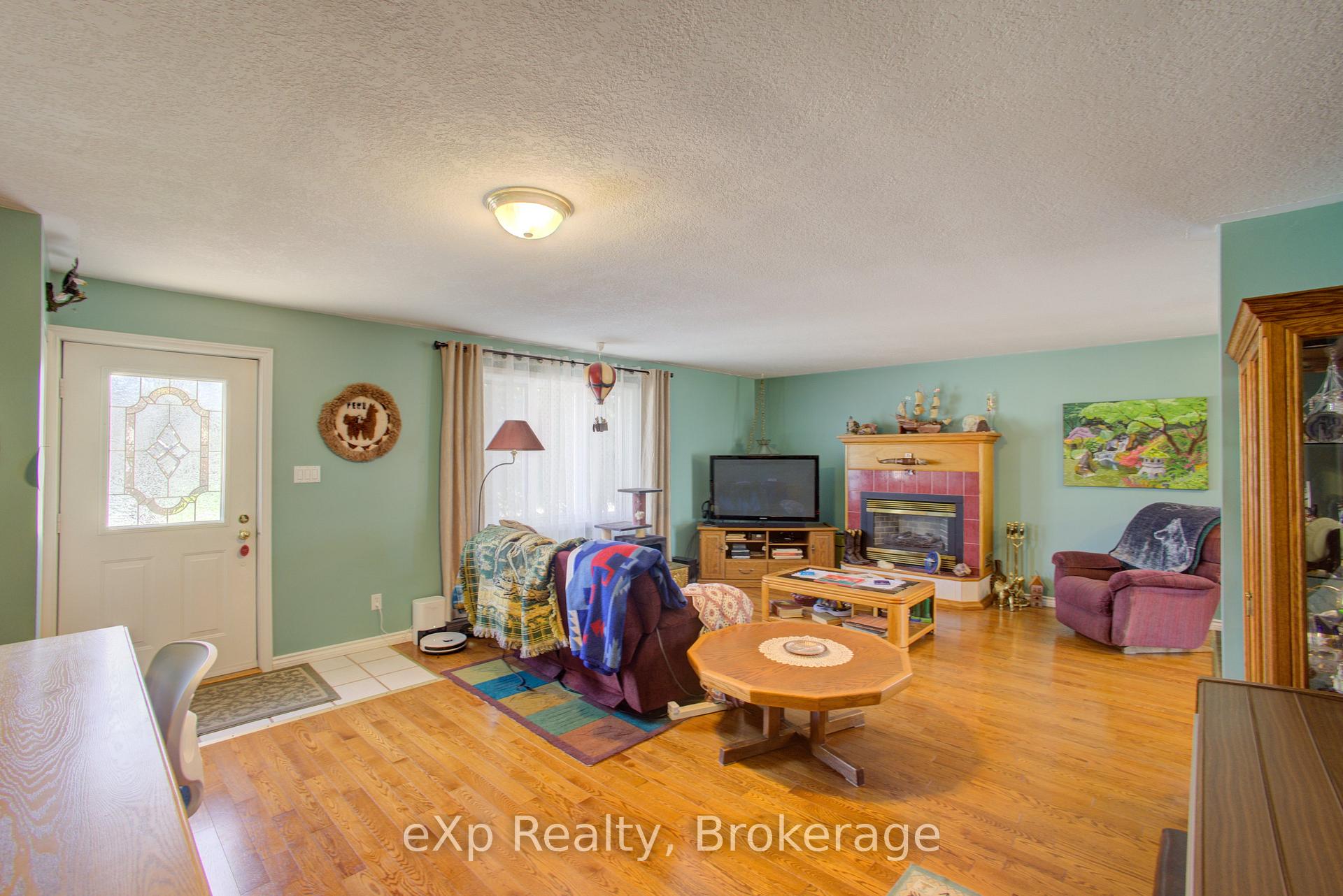 Photo 6 of 685 Reserve Avenue S, North Perth, Listowel — HOMEH