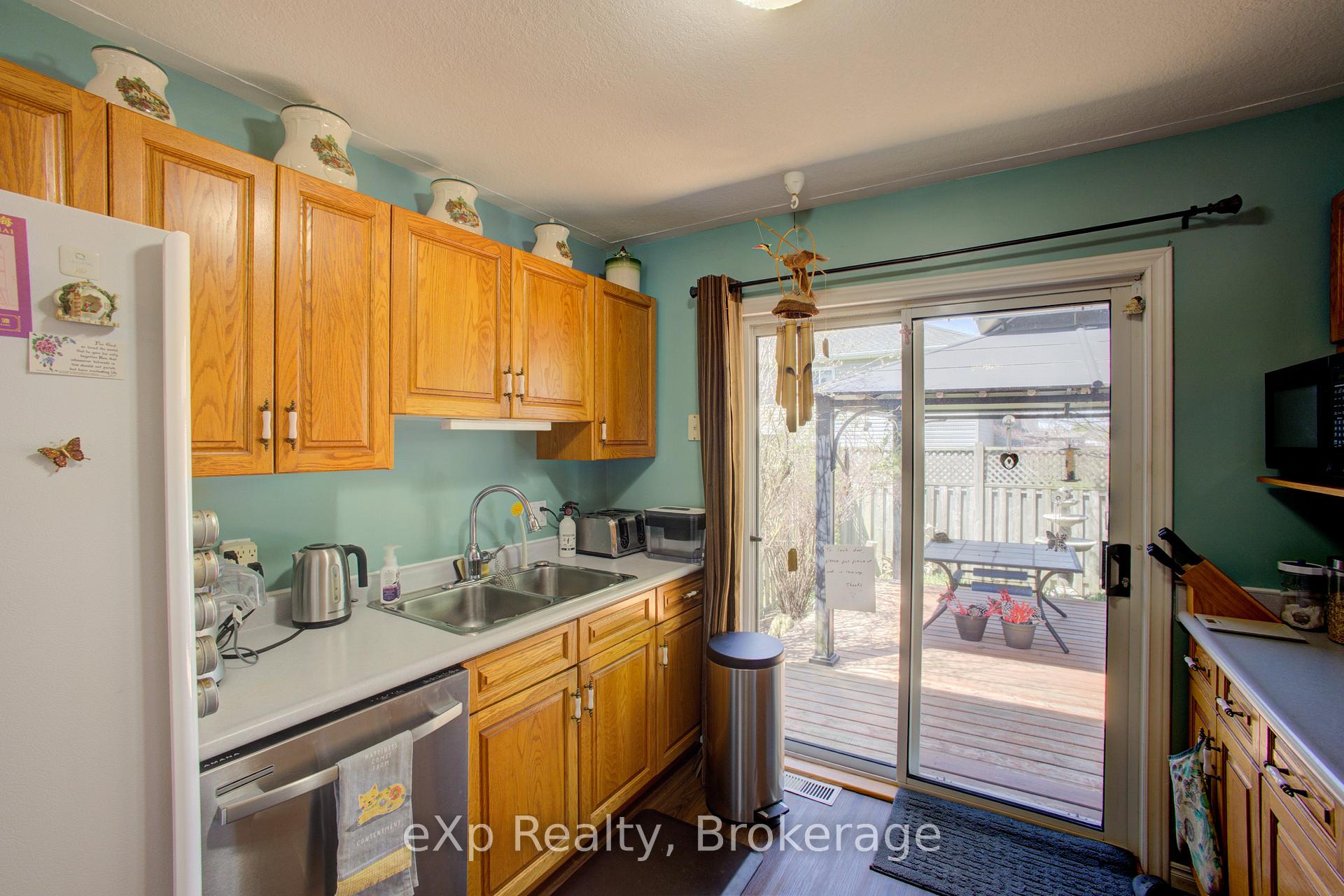 Photo 11 of 685 Reserve Avenue S, North Perth, Listowel — HOMEH
