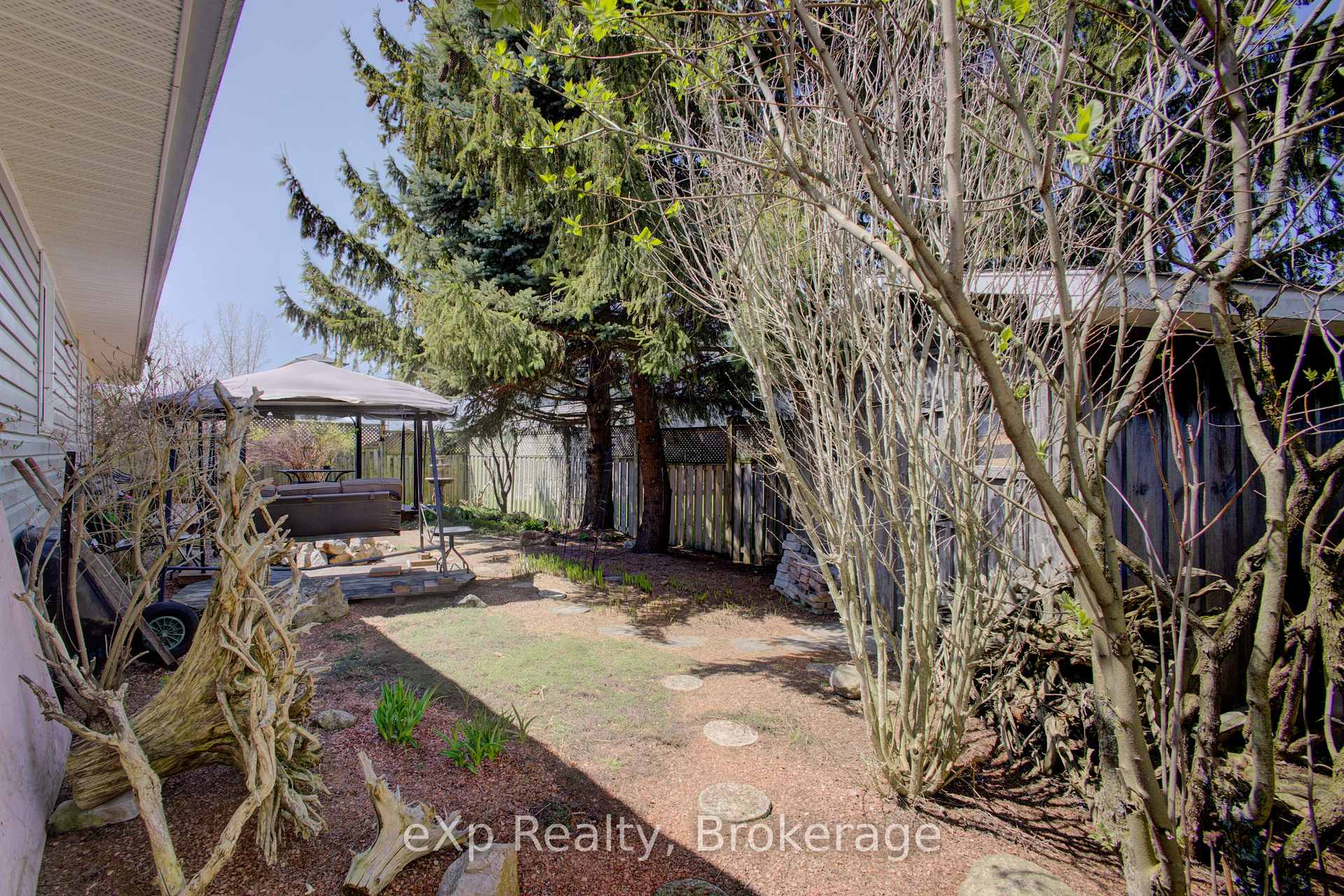 Photo 24 of 685 Reserve Avenue S, North Perth, Listowel — HOMEH