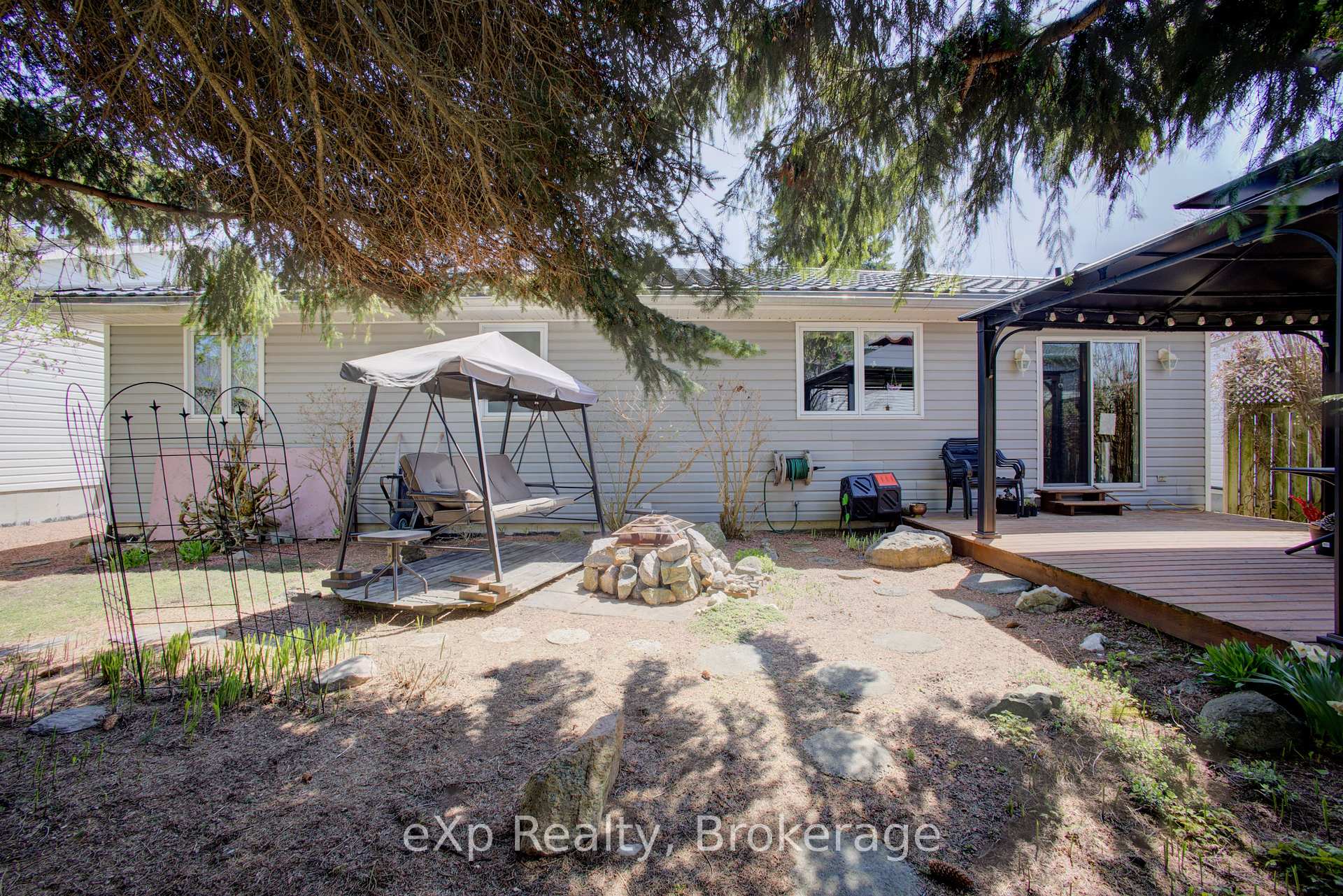 Photo 27 of 685 Reserve Avenue S, North Perth, Listowel — HOMEH