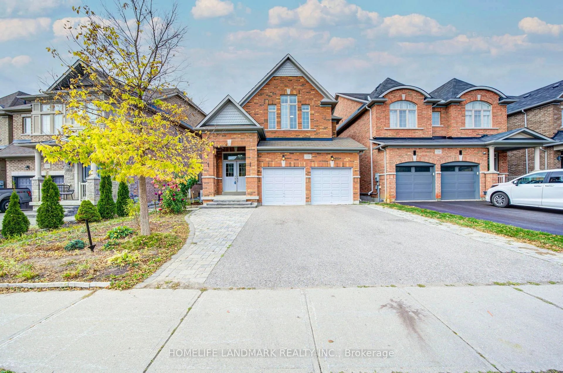 Photo 6 of 1238 Atkins Drive, Newmarket, Stonehaven-Wyndham — HOMEH