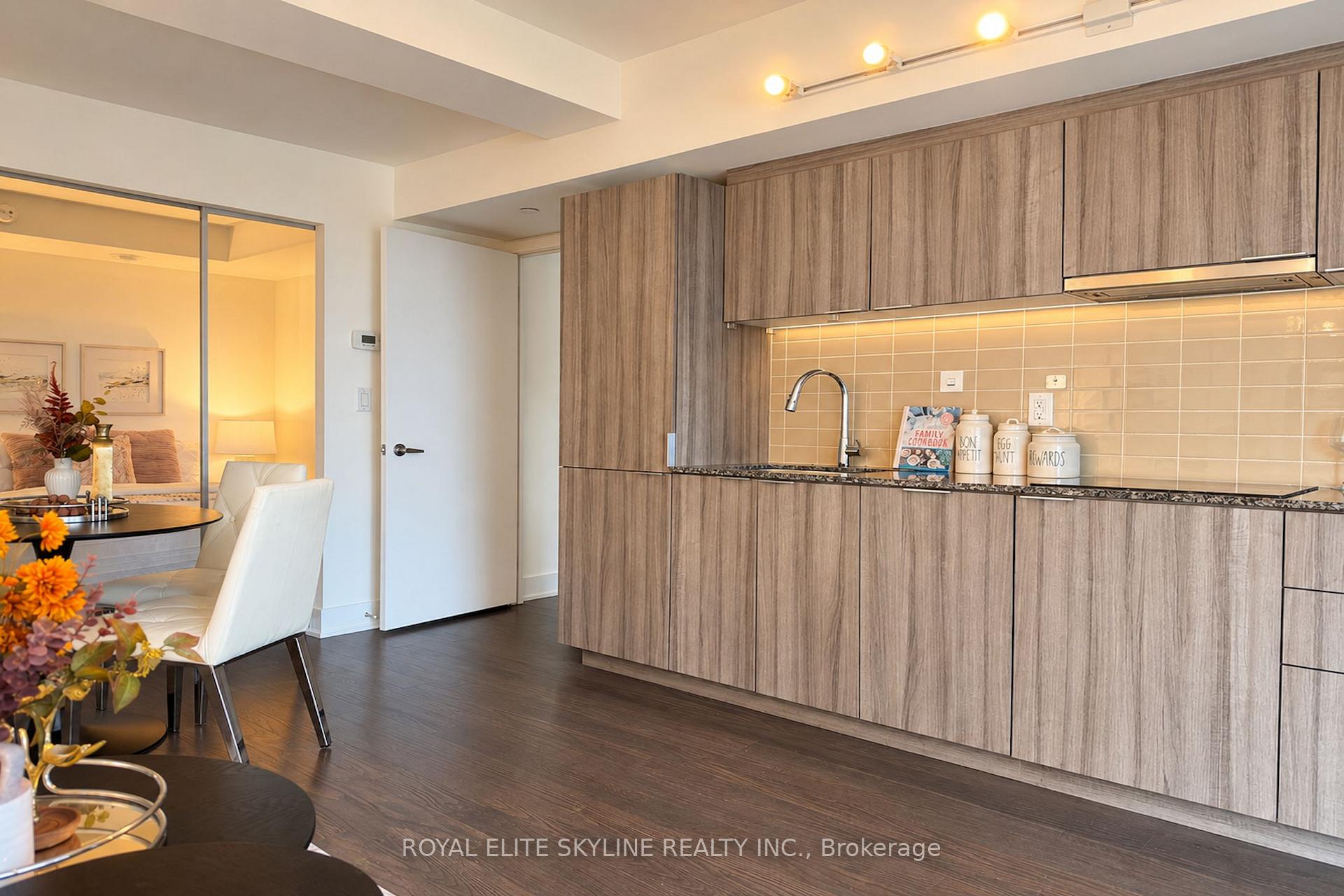 Photo 16 of Unit 2401, 955 Bay Street, Toronto, Bay Street Corridor — HOMEH