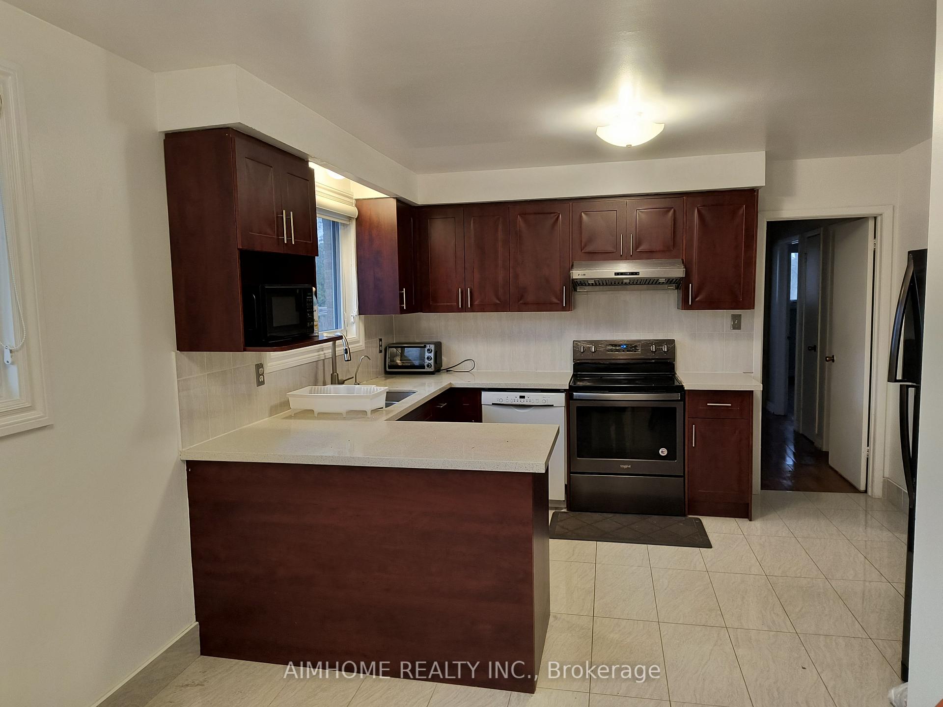 Photo 4 of 68 Mentor Boulevard, North York, Hillcrest Village — HOMEH