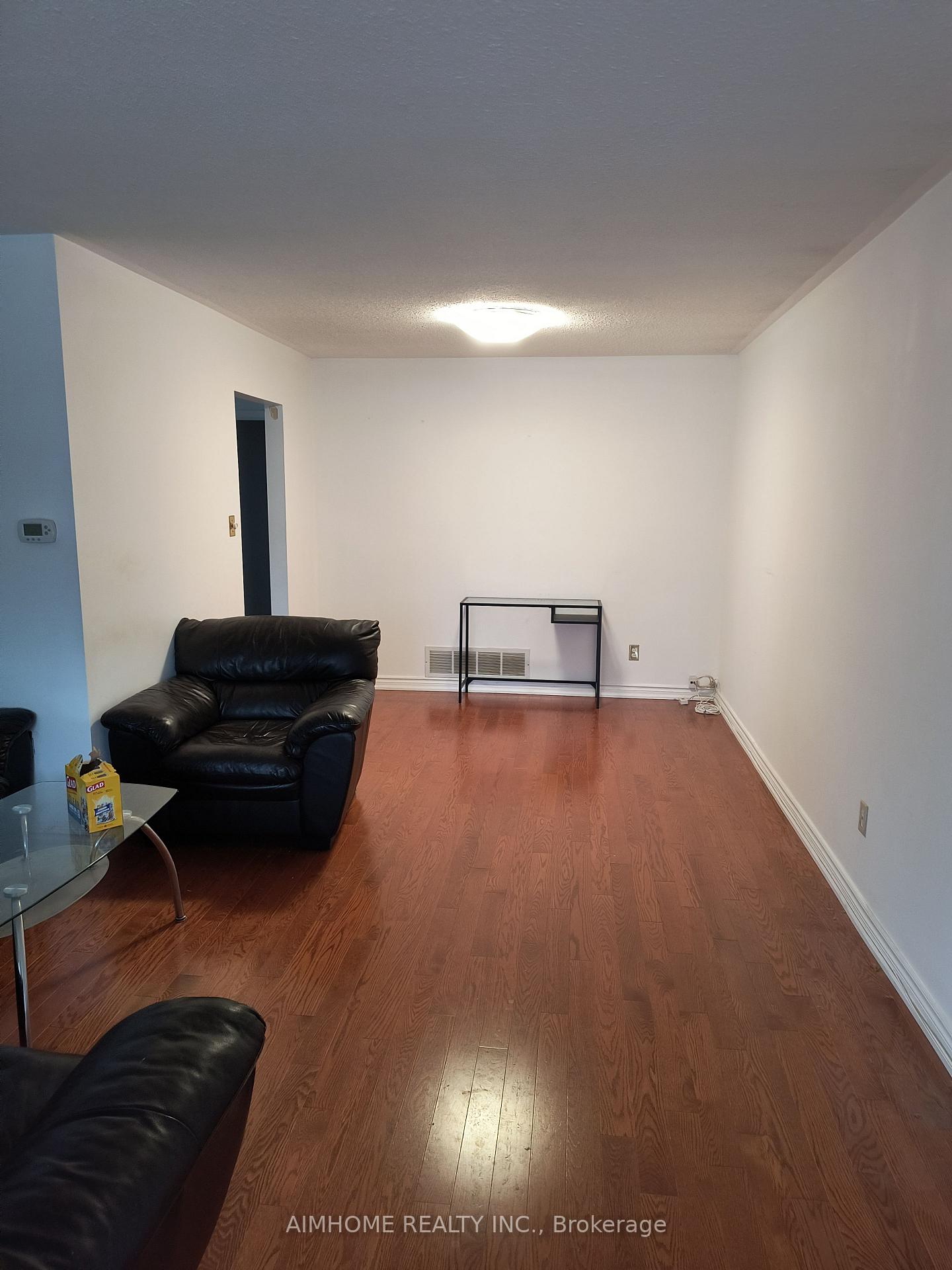 Photo 5 of 68 Mentor Boulevard, North York, Hillcrest Village — HOMEH