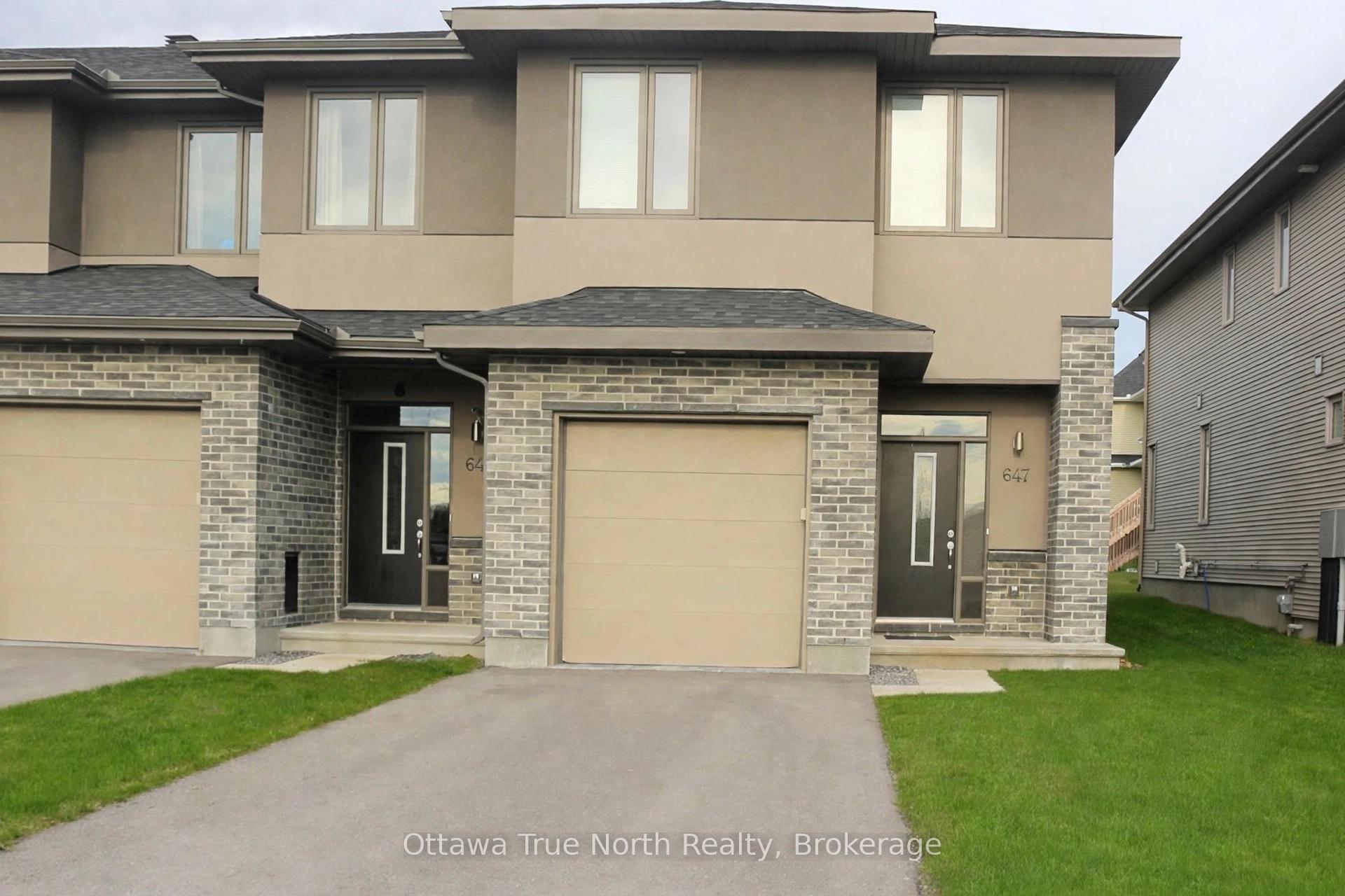 Photo of 647 Gabriola Way