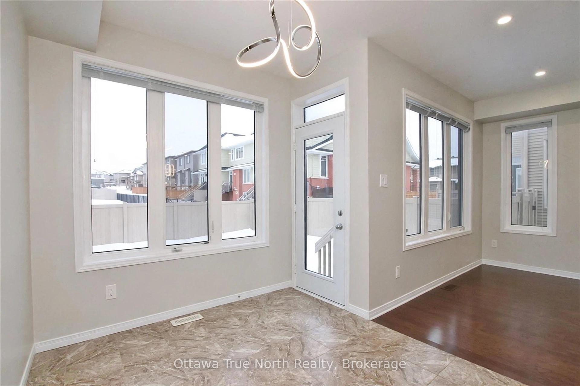 Photo 13 of 647 Gabriola Way, Ottawa, Kanata - Kanata Lakes/Heritage Hills — HOMEH