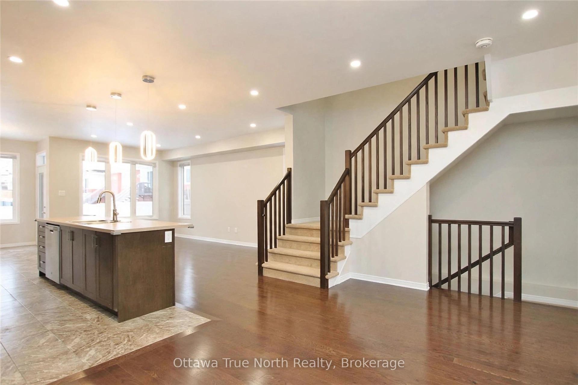 Photo 16 of 647 Gabriola Way, Ottawa, Kanata - Kanata Lakes/Heritage Hills — HOMEH