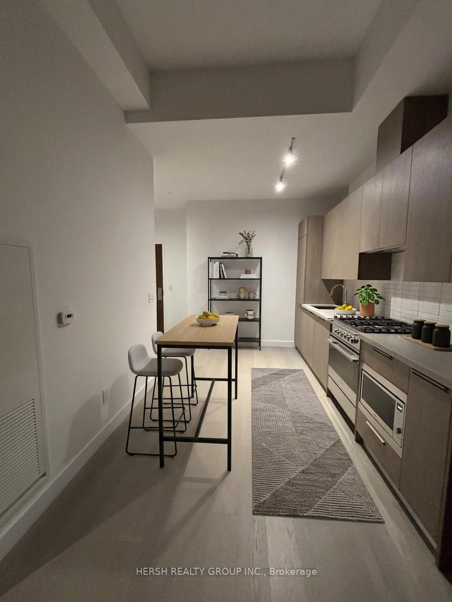 Photo 4 of Unit 806, 160 Kingsway Crescent, Etobicoke, Kingsway South — HOMEH