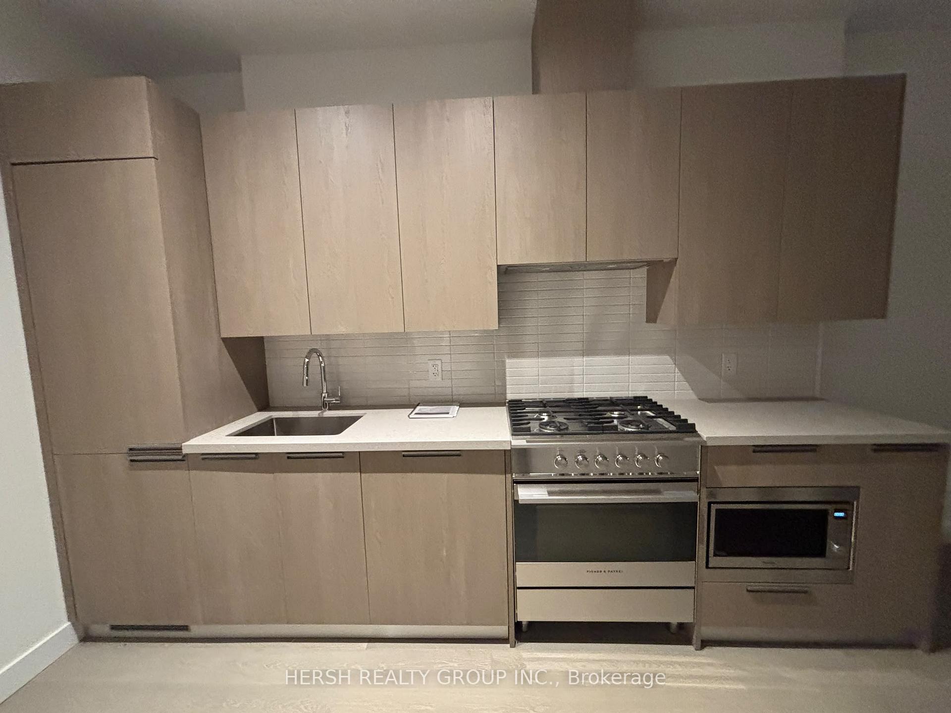 Photo 6 of Unit 806, 160 Kingsway Crescent, Etobicoke, Kingsway South — HOMEH