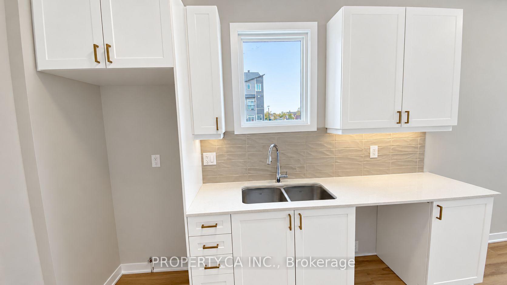 Photo 10 of 1489 Cerceau Private, Ottawa, Chapel Hill South - Orleans Village — HOMEH