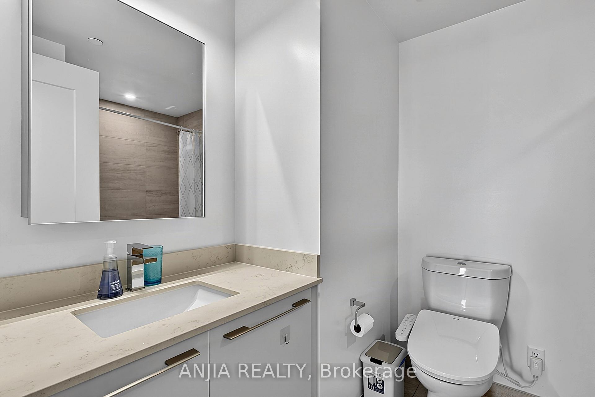 Photo 17 of Unit 2705, 18 Water Walk Drive, Markham, Unionville — HOMEH