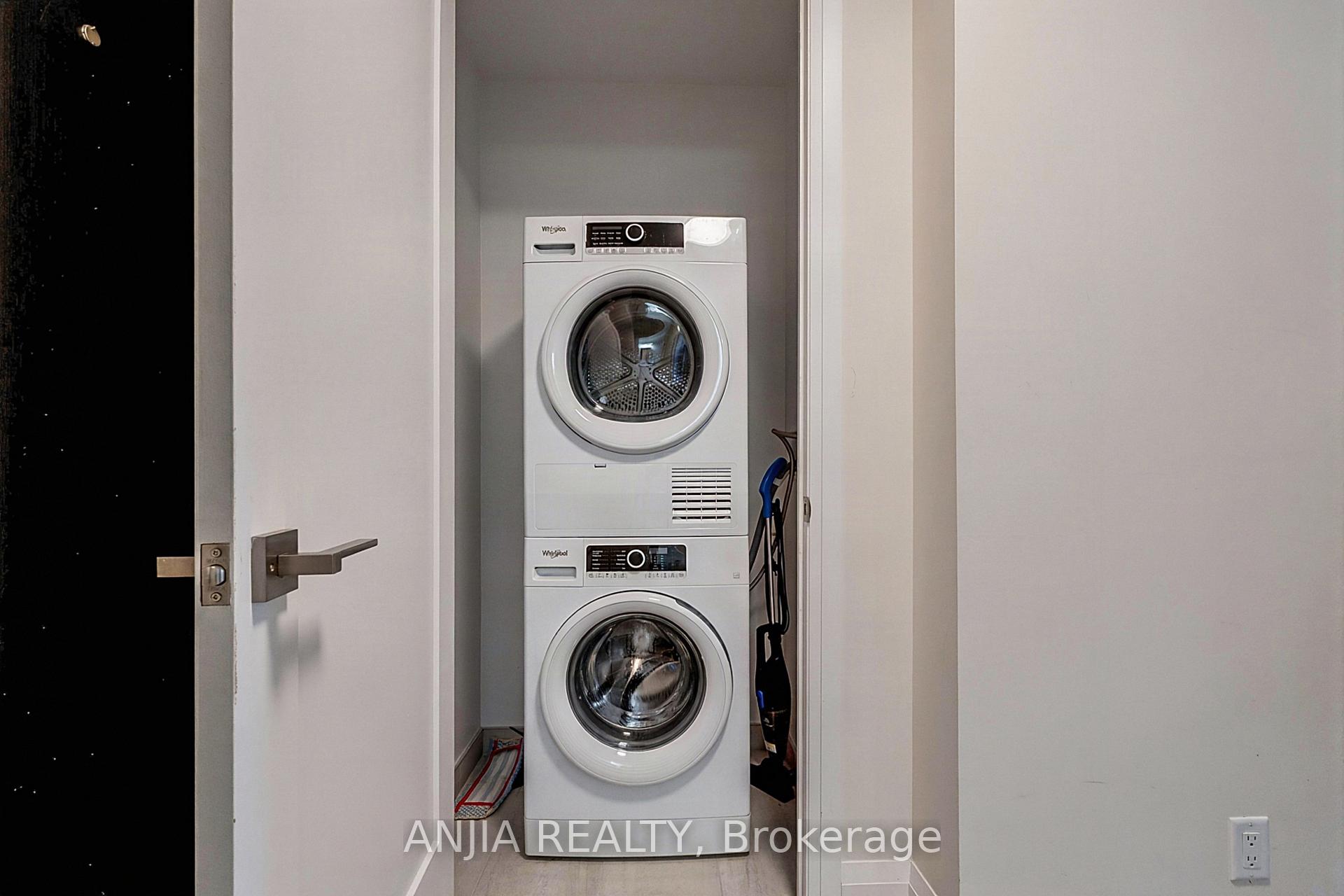 Photo 23 of Unit 2705, 18 Water Walk Drive, Markham, Unionville — HOMEH