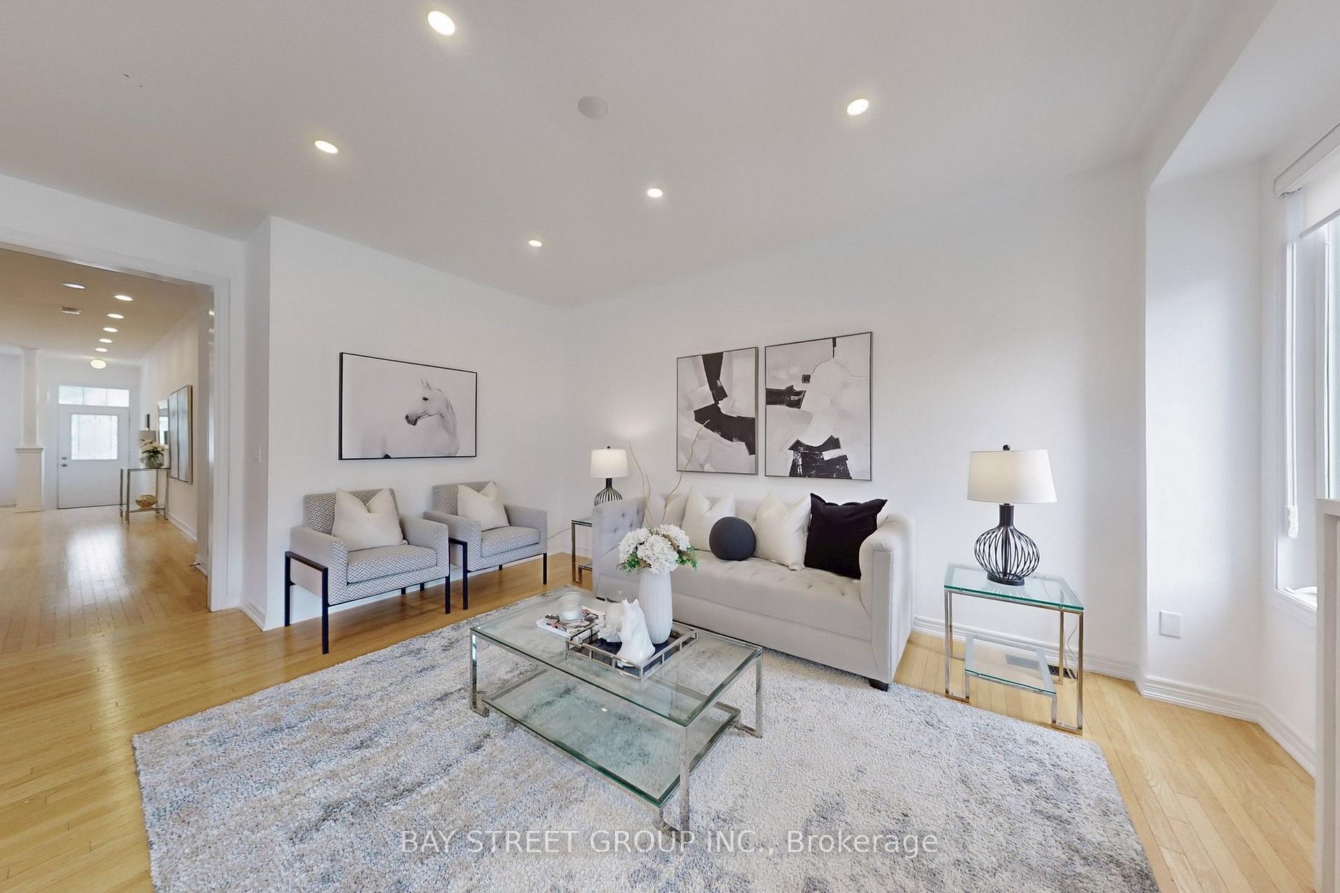 Photo 3 of 7 Tufo Avenue, Markham, Victoria Square — HOMEH