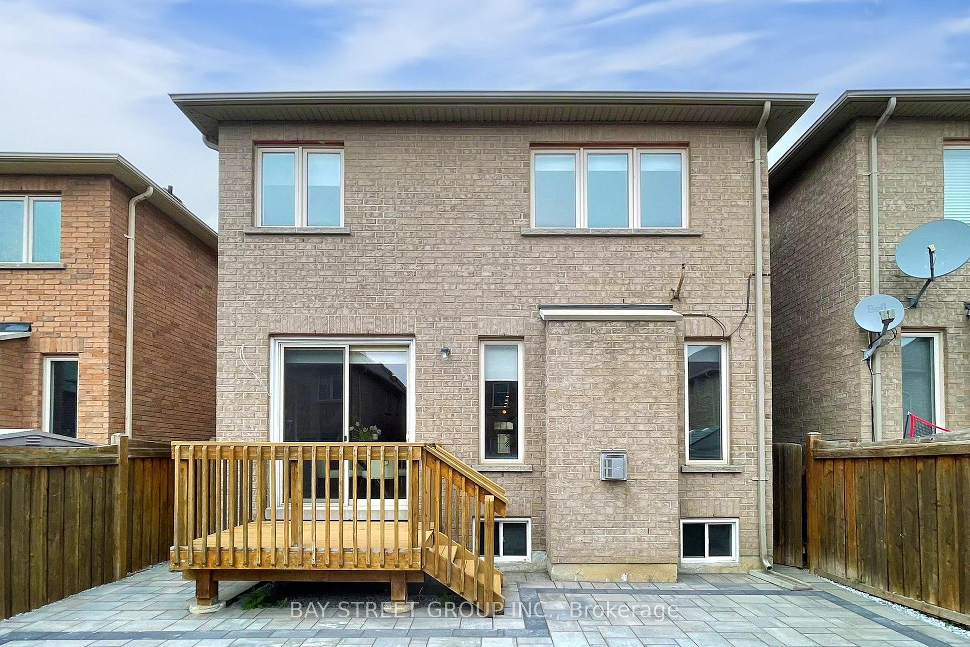 Photo 11 of 7 Tufo Avenue, Markham, Victoria Square — HOMEH