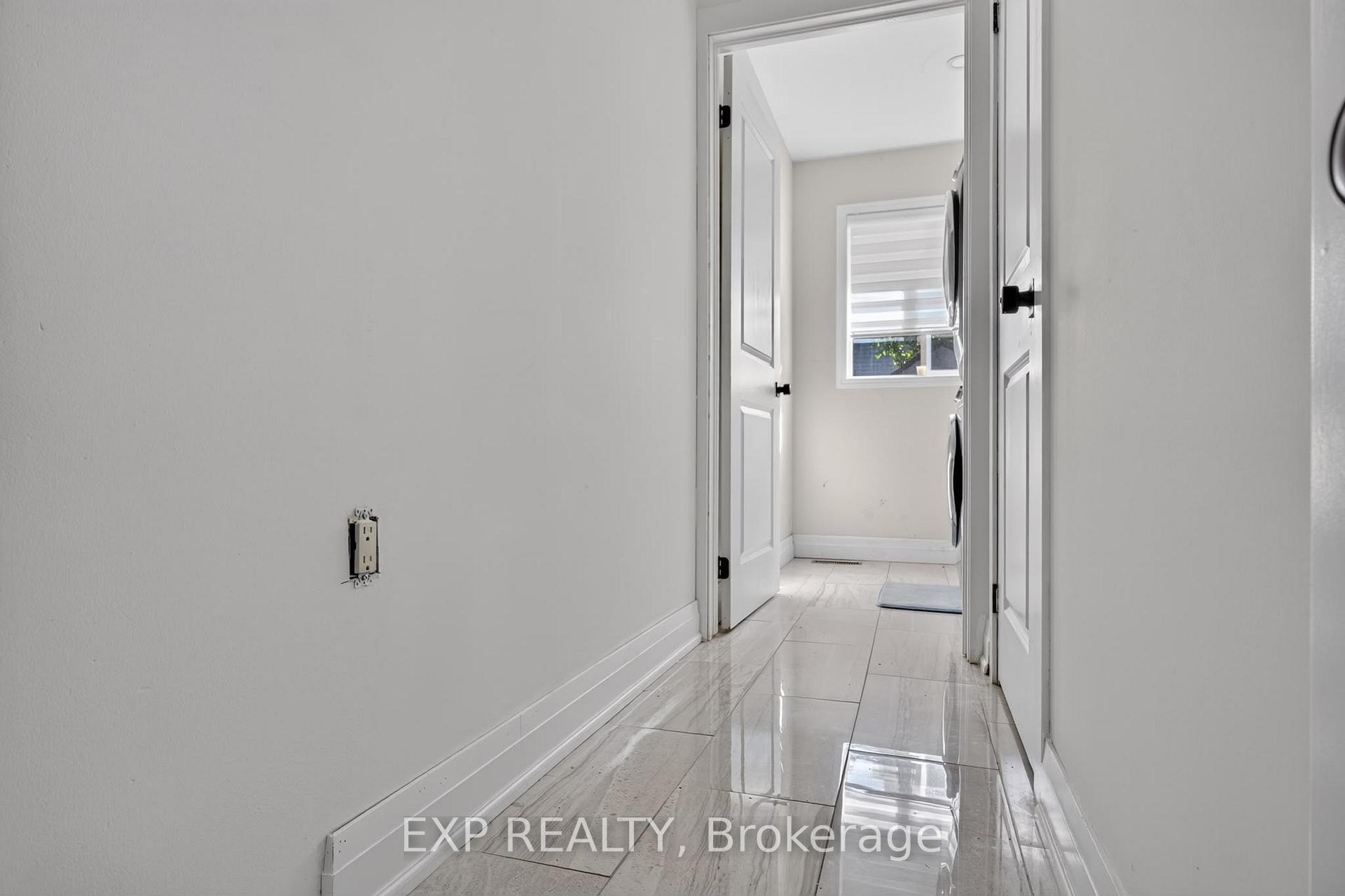 Photo 12 of 664 Dolby Crescent, Milton, Beaty — HOMEH