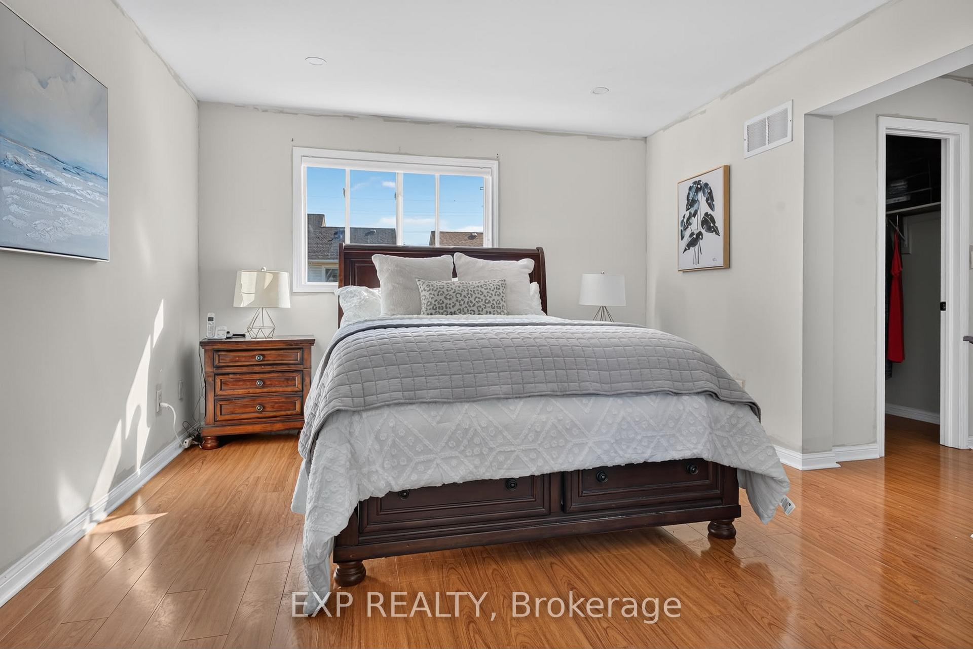 Photo 25 of 664 Dolby Crescent, Milton, Beaty — HOMEH