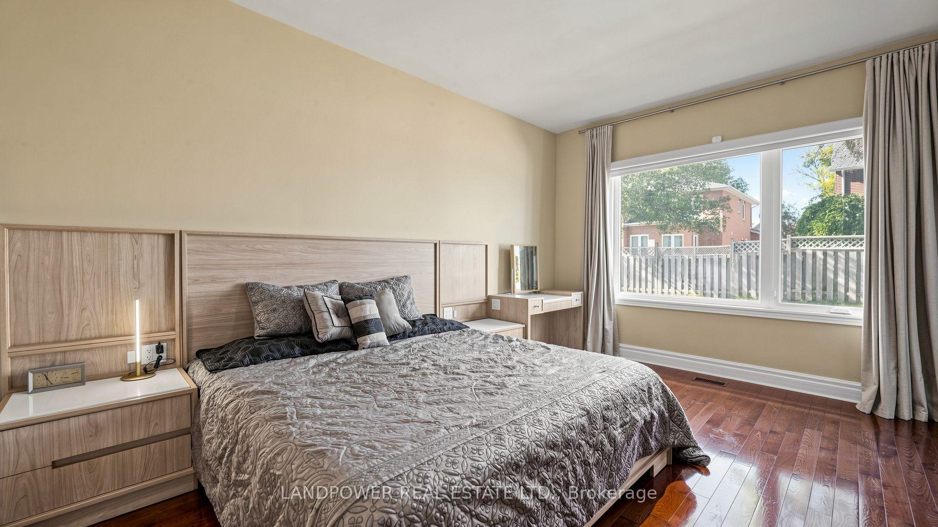 Photo 25 of 2 Ambleside Crescent, Markham, Unionville — HOMEH