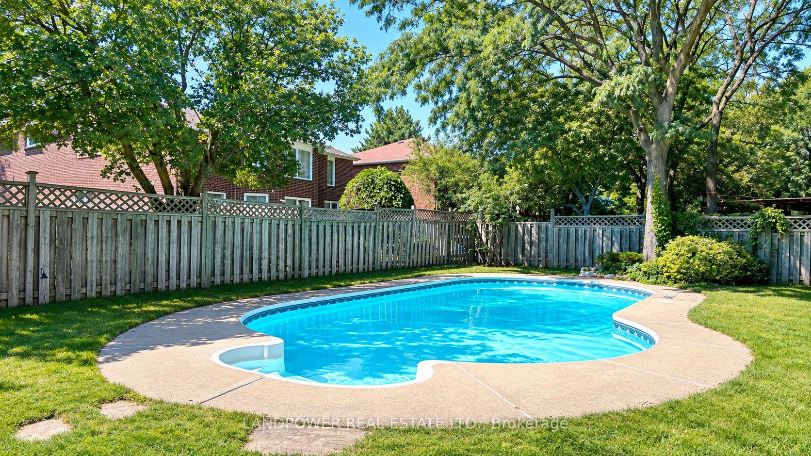 Photo 48 of 2 Ambleside Crescent, Markham, Unionville — HOMEH