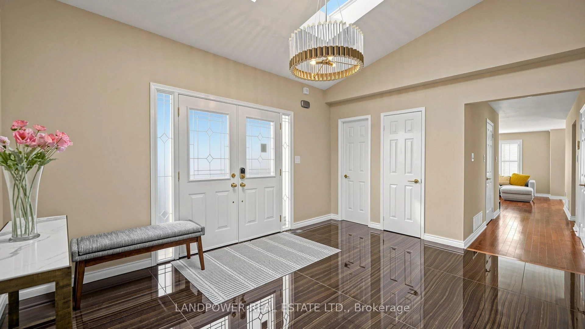 Photo 7 of 2 Ambleside Crescent, Markham, Unionville — HOMEH