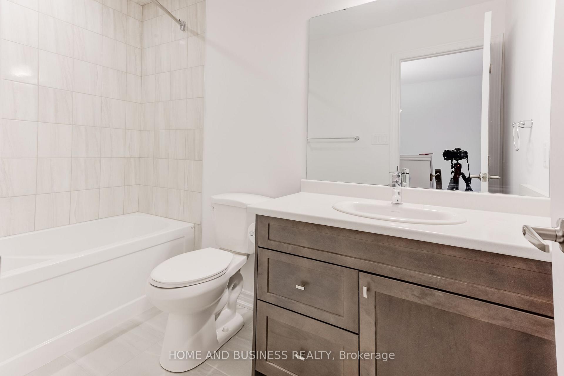 Photo 26 of Unit 36, 120 Court Drive, Brant, Paris — HOMEH
