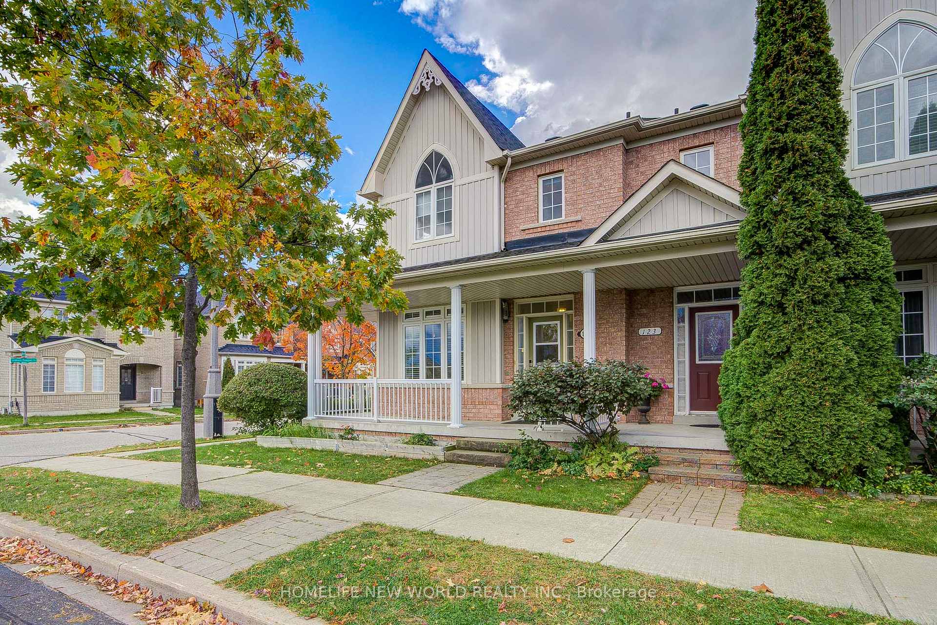 Photo 2 of 125 Northvale Road, Markham, Cornell — HOMEH