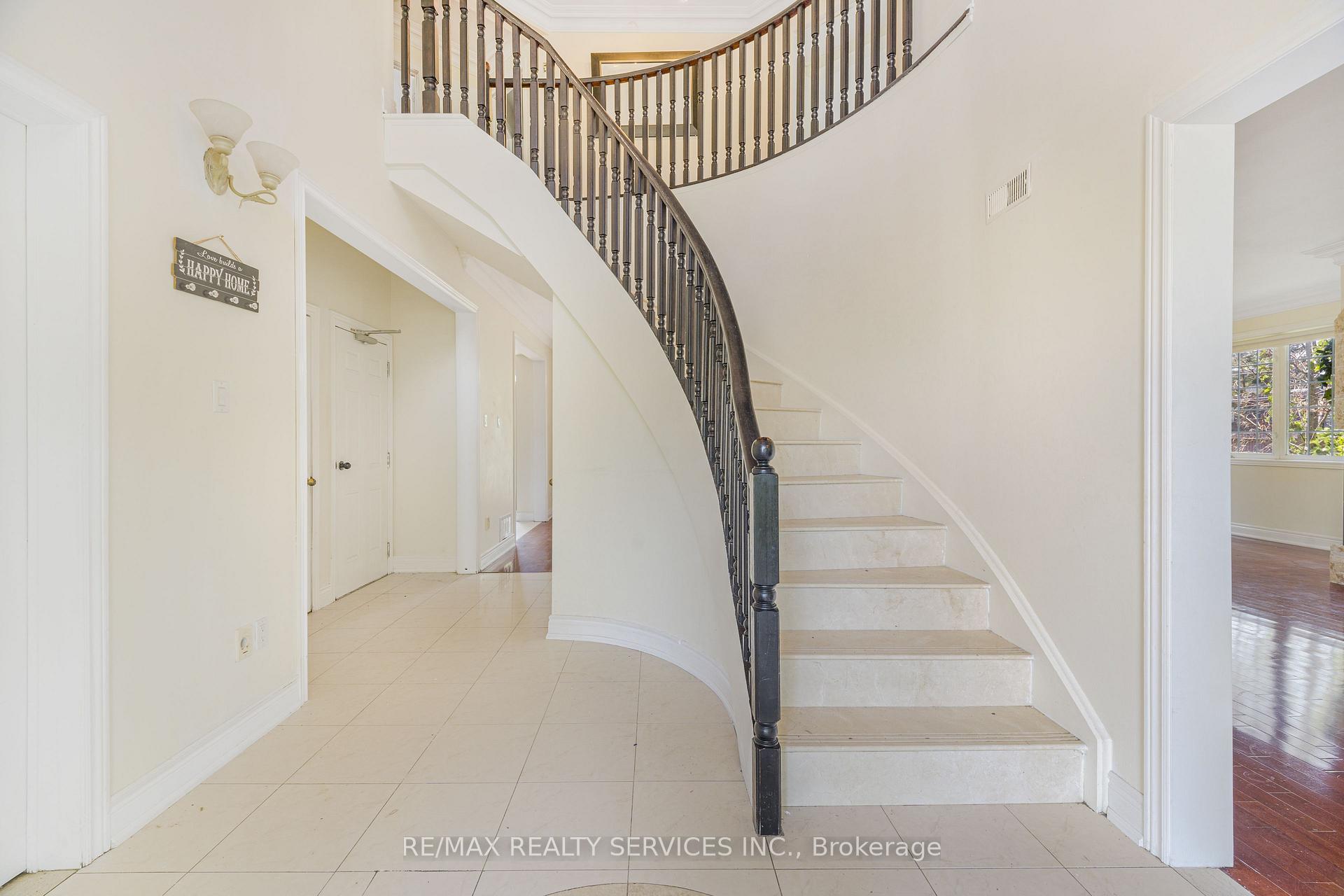 Photo 7 of 135 Spruce Avenue, Richmond Hill, South Richvale — HOMEH