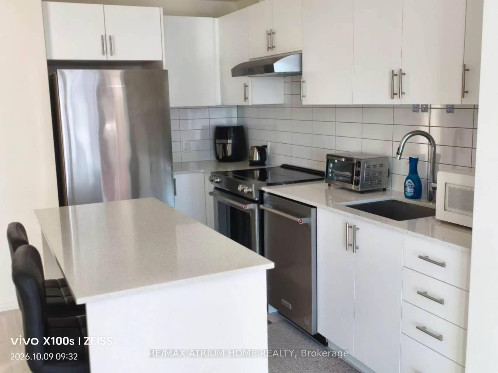 Photo 16 of Unit 1016, 9000 Jane Street N, Vaughan, Vellore Village — HOMEH