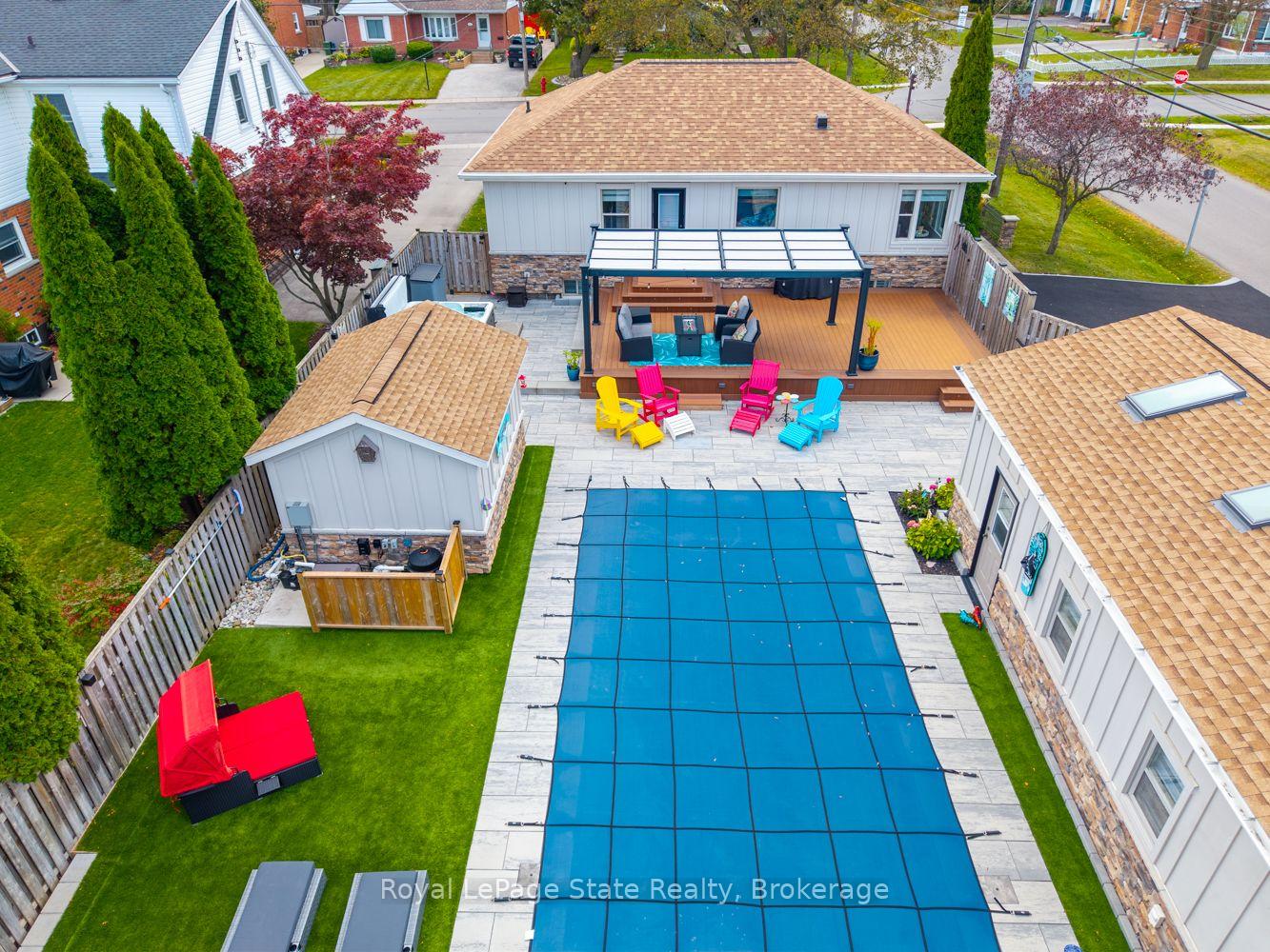Photo 1 of 14 Charles Street, Hamilton, Stoney Creek — HOMEH