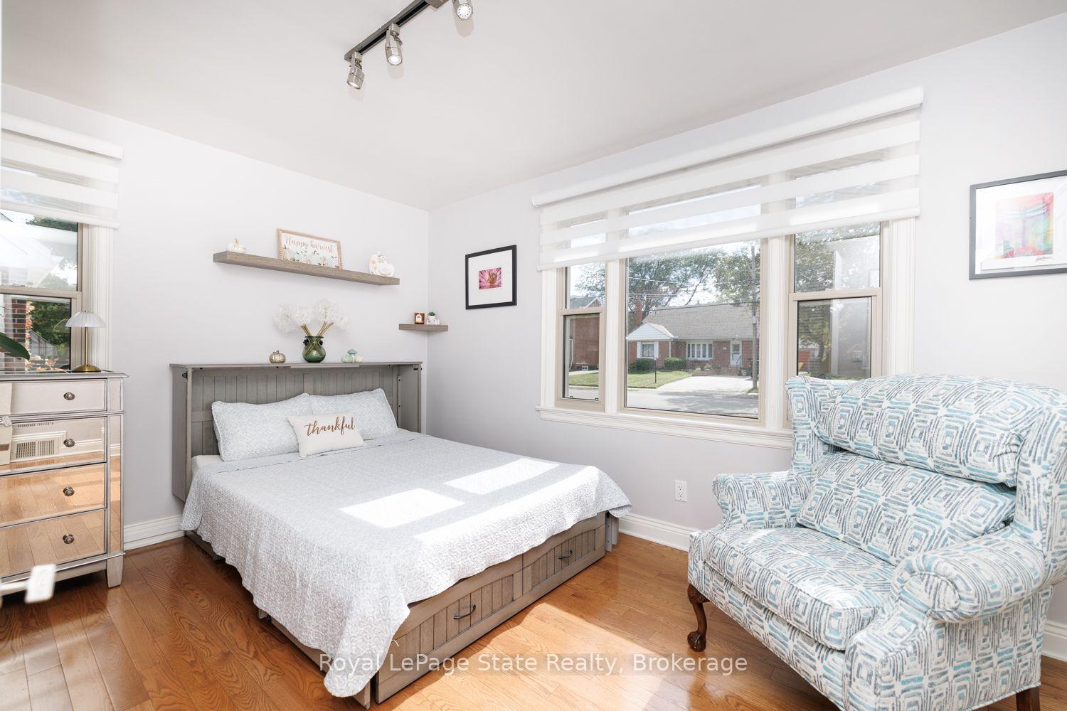 Photo 21 of 14 Charles Street, Hamilton, Stoney Creek — HOMEH