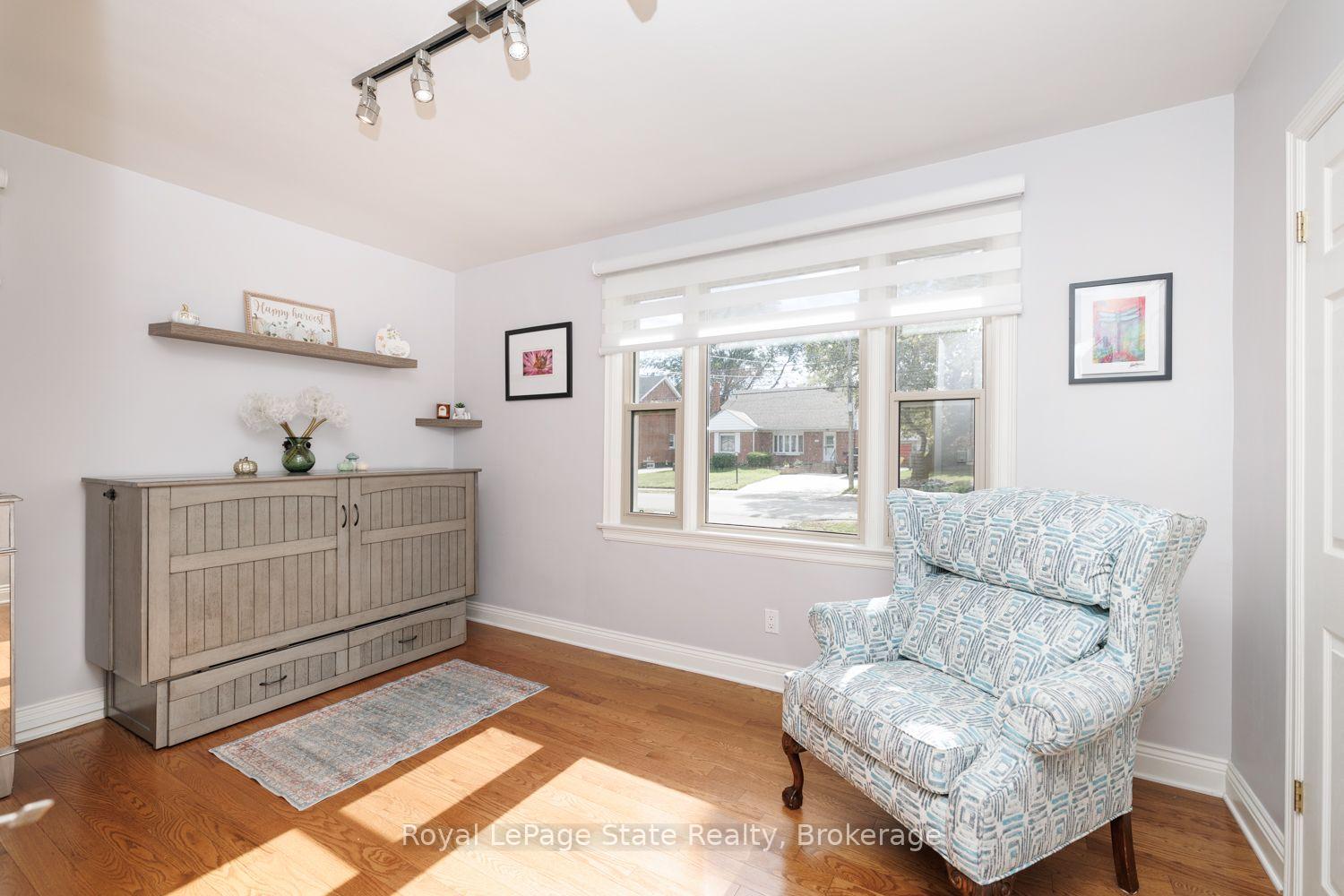 Photo 23 of 14 Charles Street, Hamilton, Stoney Creek — HOMEH