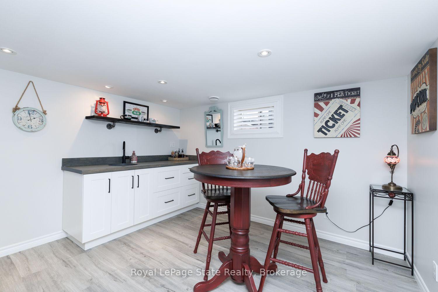 Photo 27 of 14 Charles Street, Hamilton, Stoney Creek — HOMEH