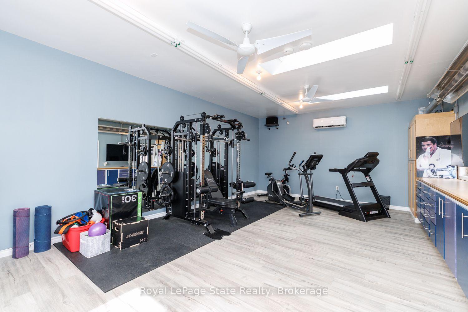 Photo 37 of 14 Charles Street, Hamilton, Stoney Creek — HOMEH