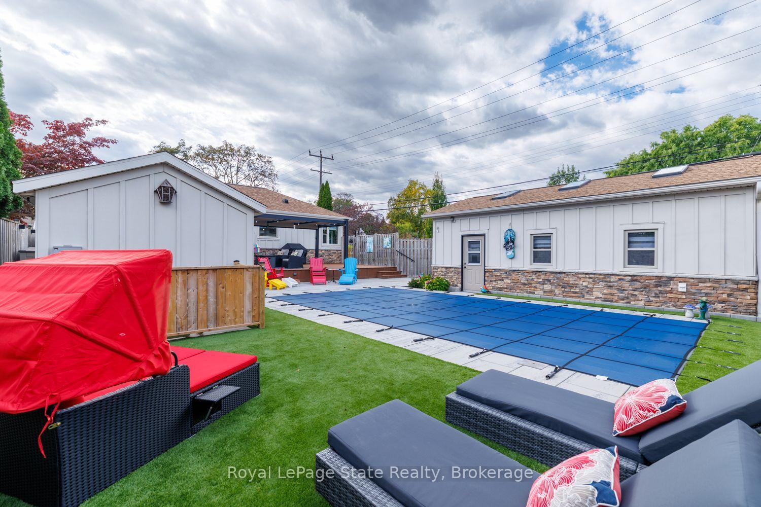 Photo 40 of 14 Charles Street, Hamilton, Stoney Creek — HOMEH