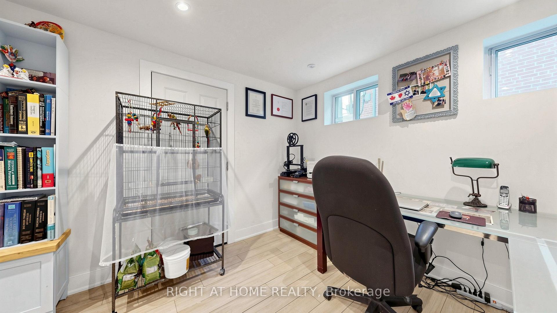 Photo 37 of 24 Stonedene Boulevard, North York, Westminster-Branson — HOMEH