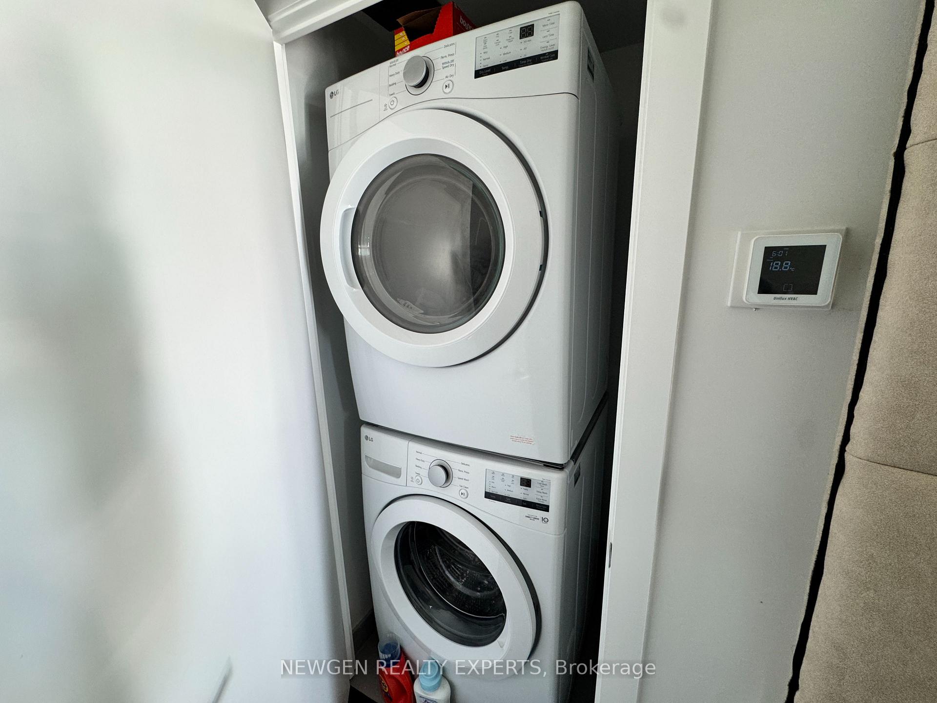 Photo 9 of Unit 3504, 430 Square One Drive, Mississauga, City Centre — HOMEH