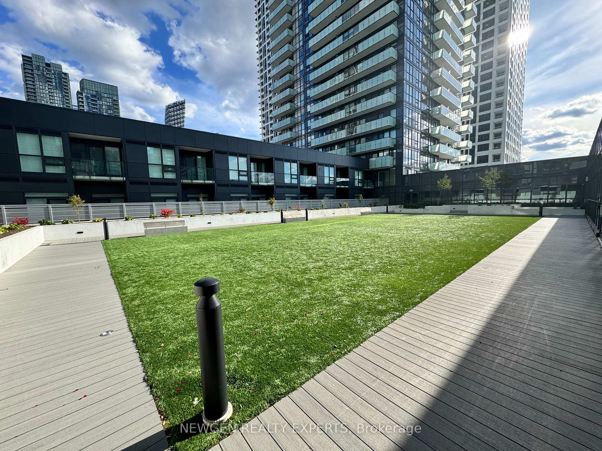 Photo 27 of Unit 3504, 430 Square One Drive, Mississauga, City Centre — HOMEH