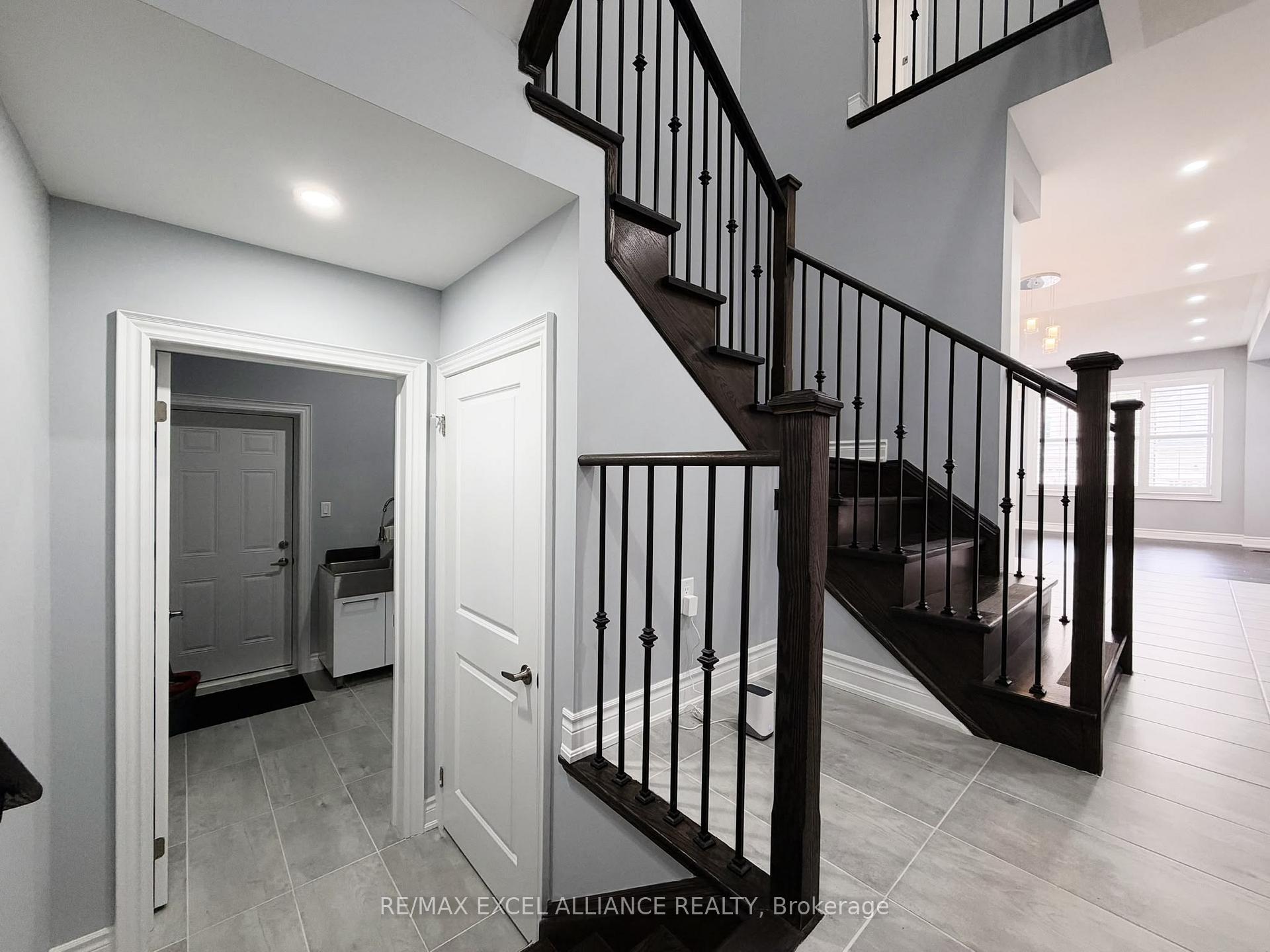 Photo 6 of 42 Ryler Way, Markham, Cedarwood — HOMEH