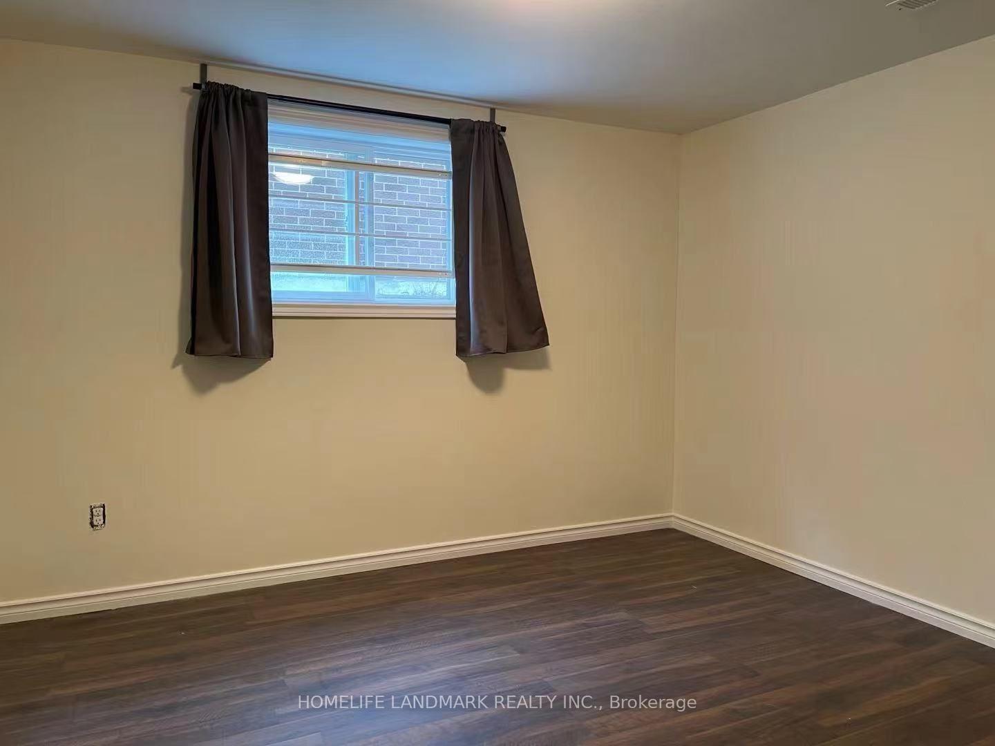 Photo 6 of Unit Basement, 8 Chalet Road, North York, Pleasant View — HOMEH