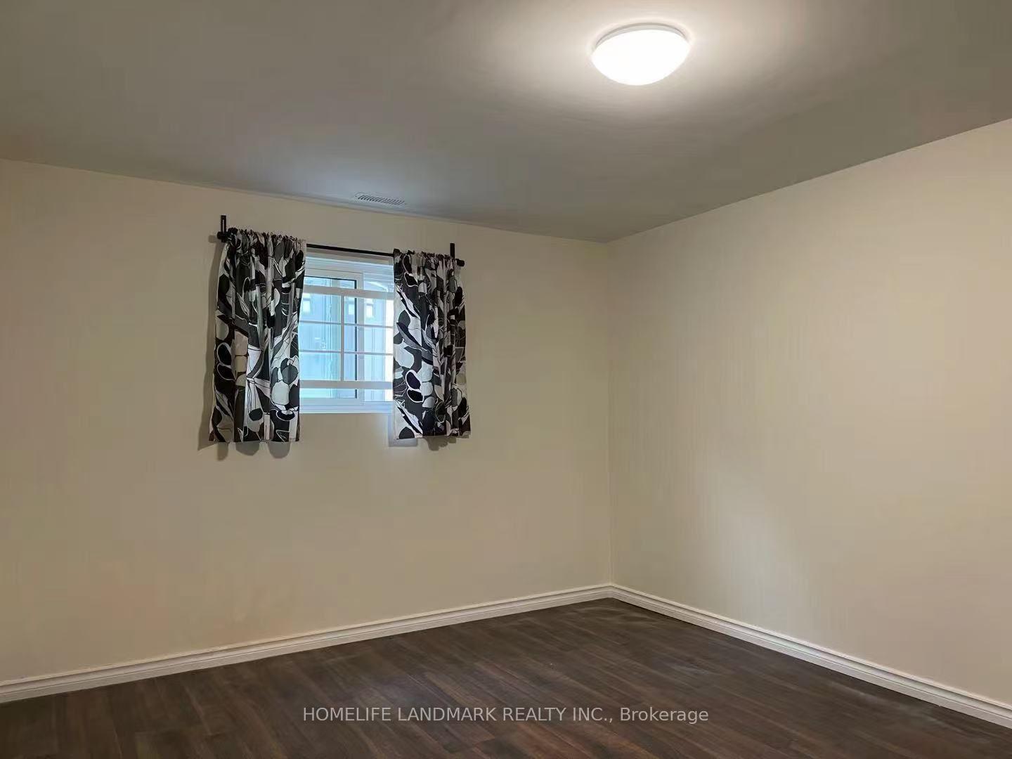 Photo 5 of Unit Basement, 8 Chalet Road, North York, Pleasant View — HOMEH