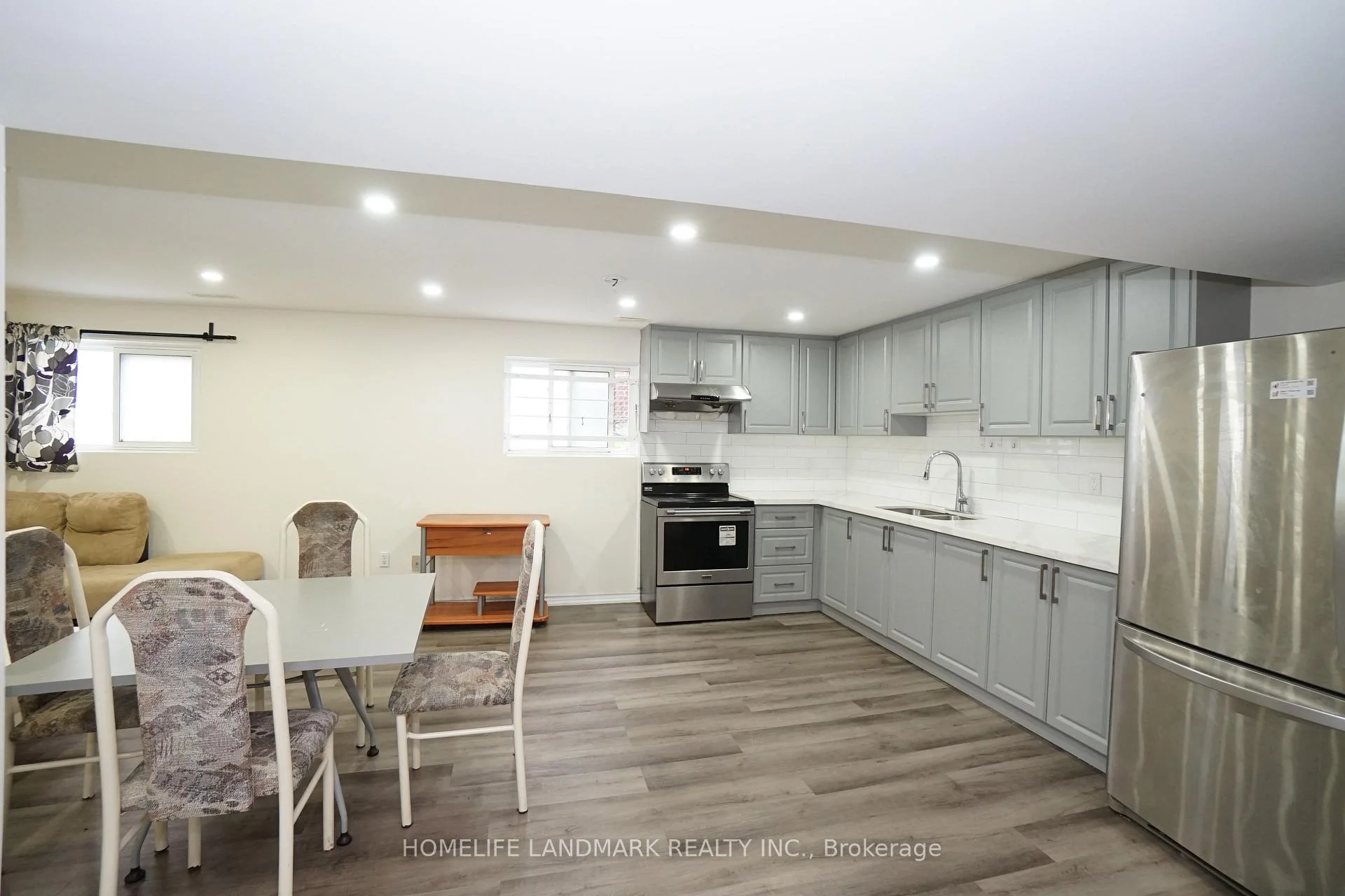 Photo 1 of Unit Basement, 8 Chalet Road, North York, Pleasant View — HOMEH