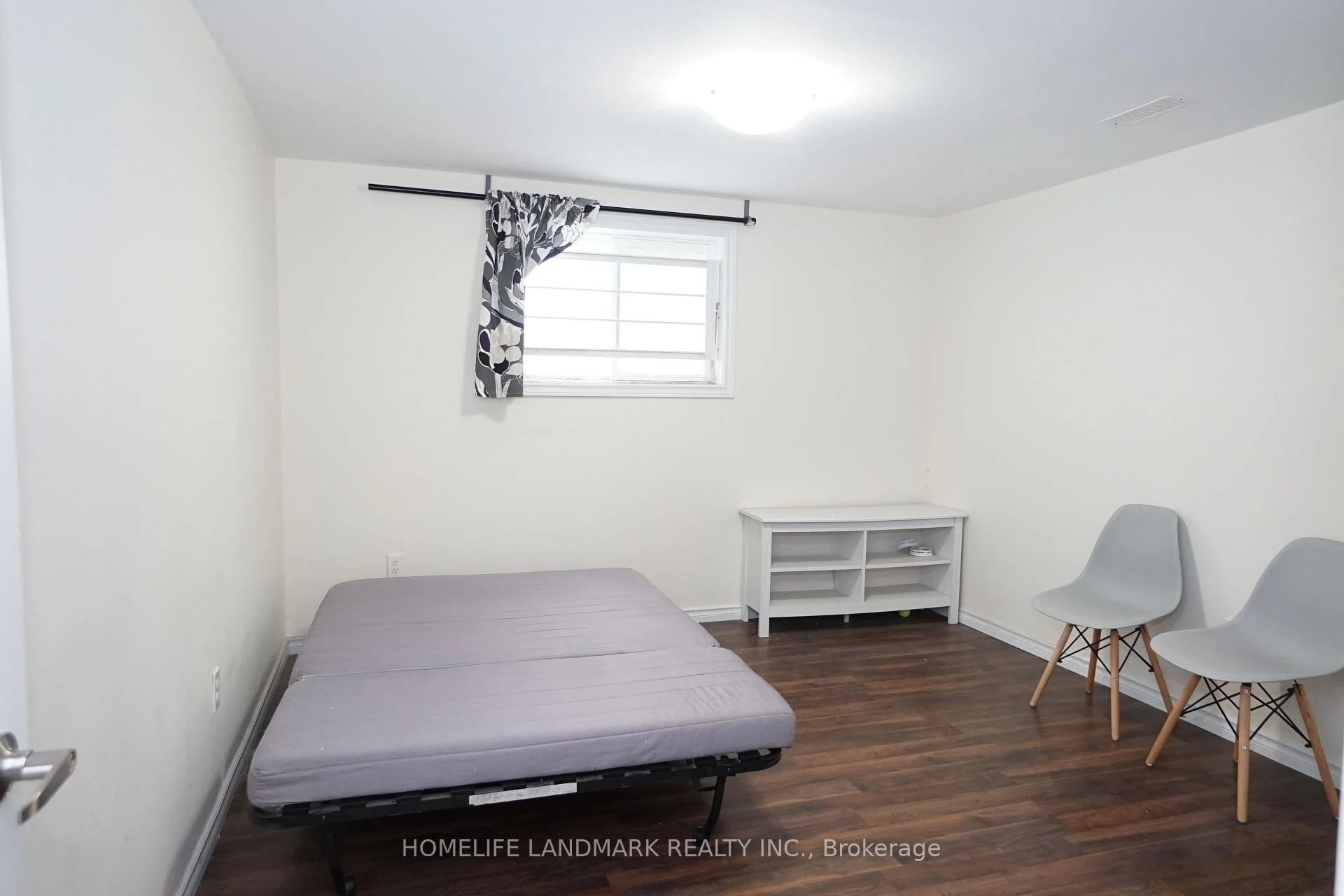 Photo 10 of Unit Basement, 8 Chalet Road, North York, Pleasant View — HOMEH