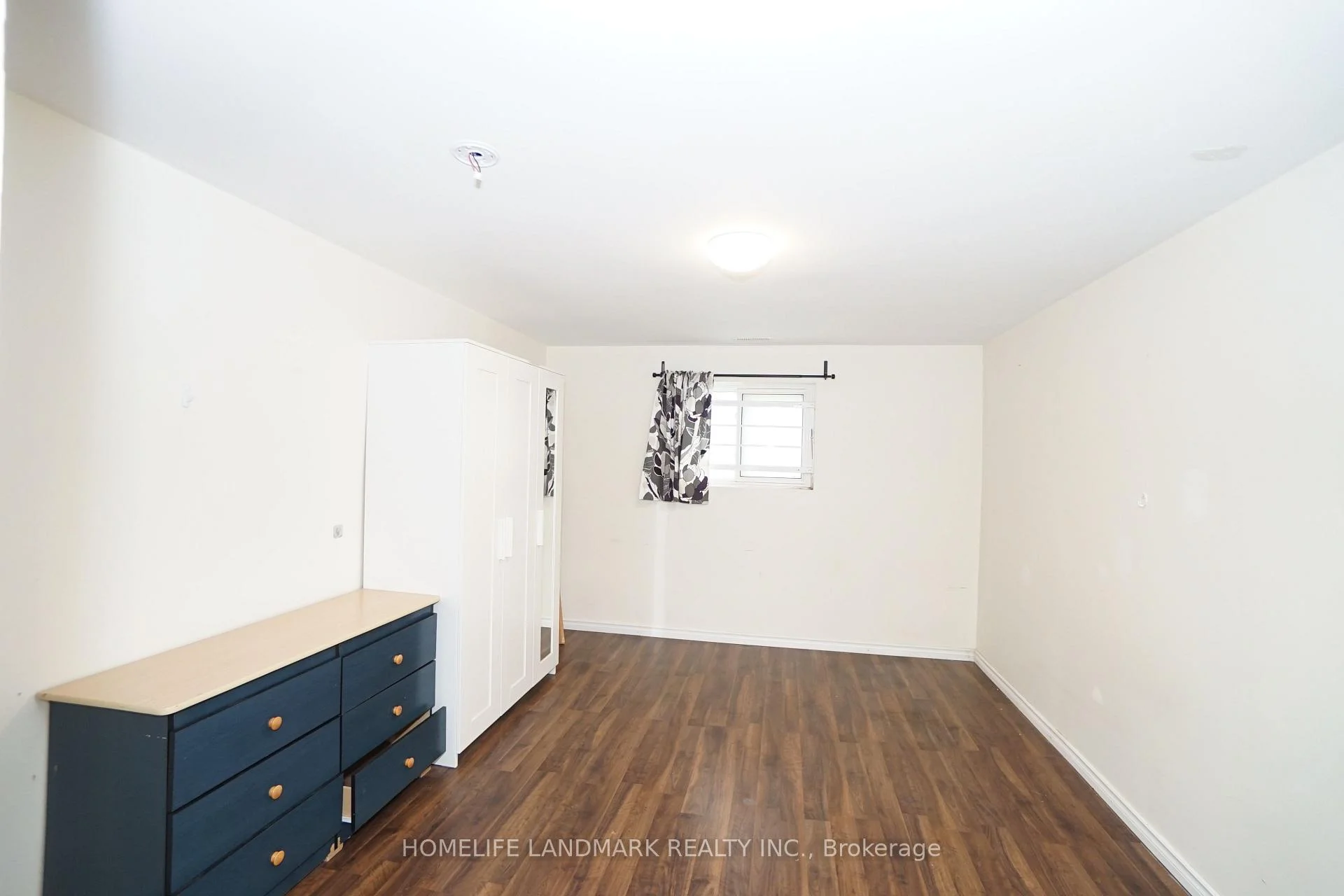 Photo 12 of Unit Basement, 8 Chalet Road, North York, Pleasant View — HOMEH