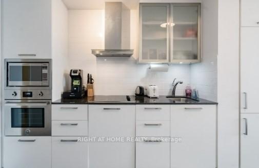 Photo 2 of Unit 3502, 14 York Street, Toronto, Waterfront Communities — HOMEH