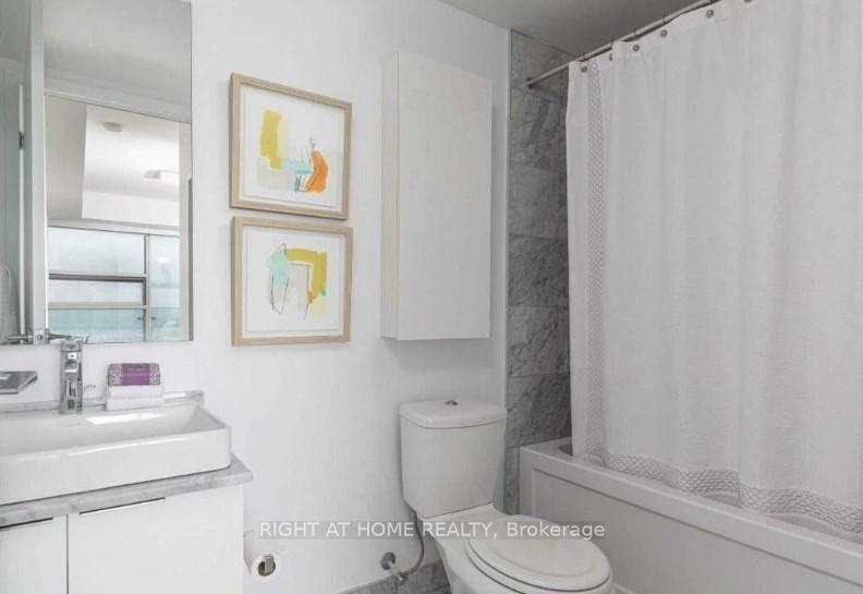 Photo 4 of Unit 3502, 14 York Street, Toronto, Waterfront Communities — HOMEH