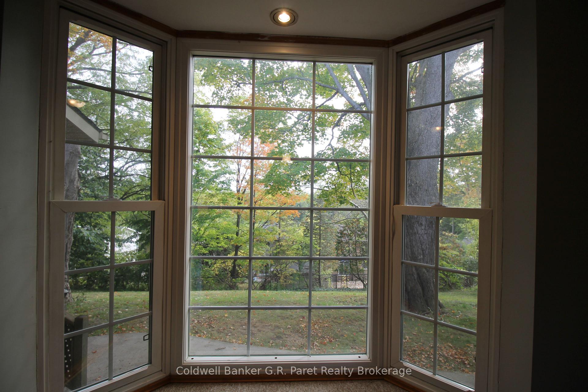 Photo 48 of 340 Riverside Drive, London, North N — HOMEH